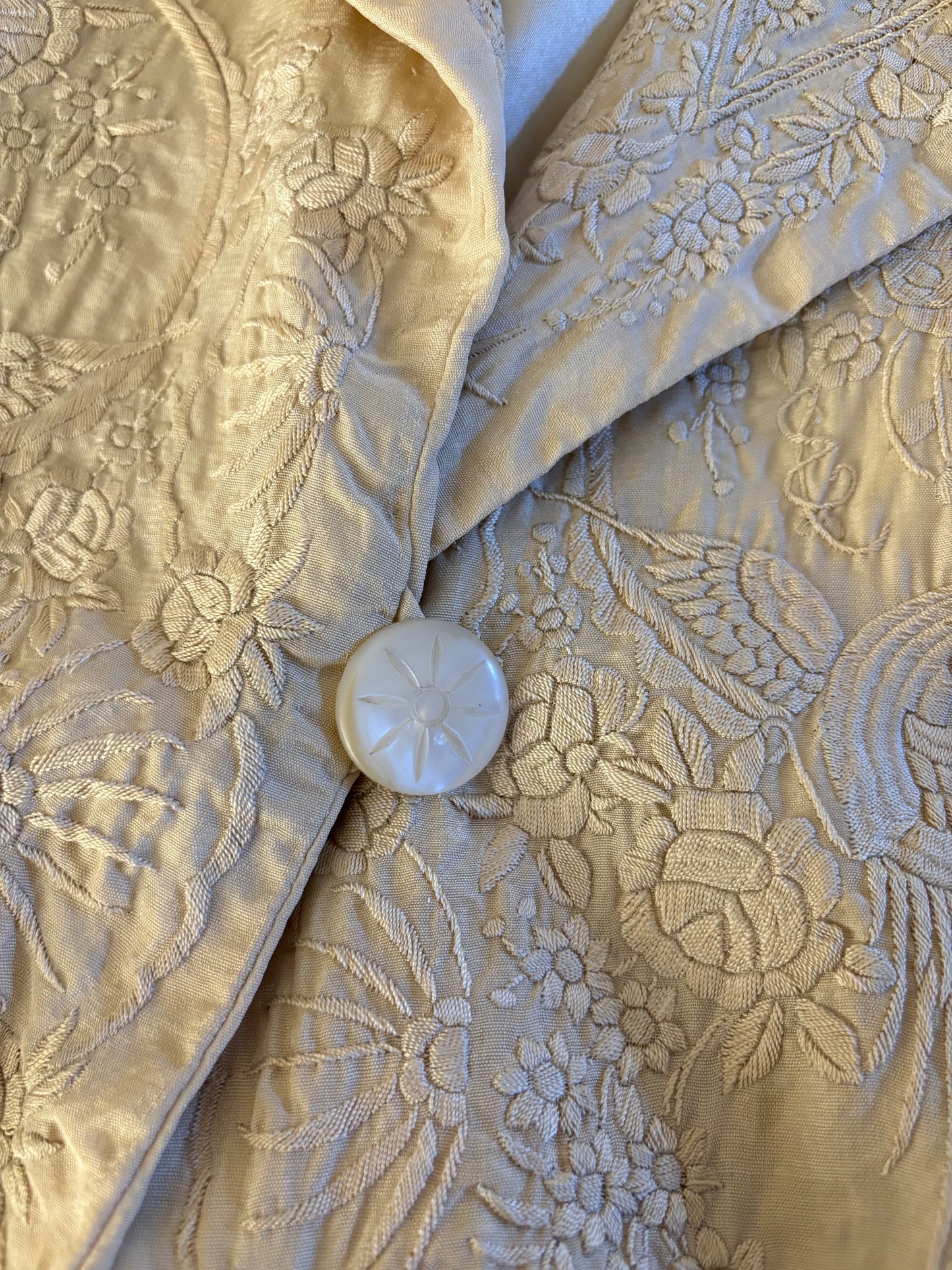 Antique 1920s Cream Silk Embroidered Chinese Jacket
