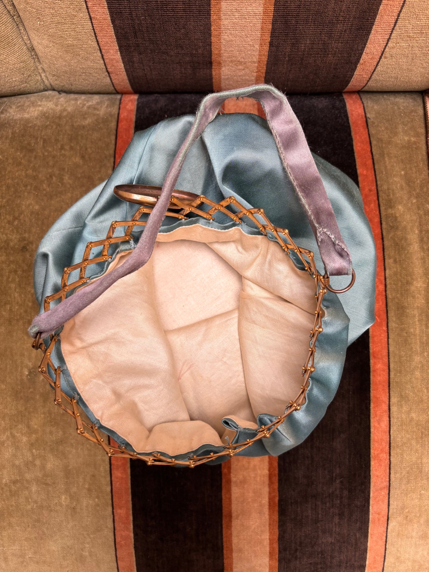 Antique 1920s Pale Pastel Aqua Silk Accordion Closure Bag