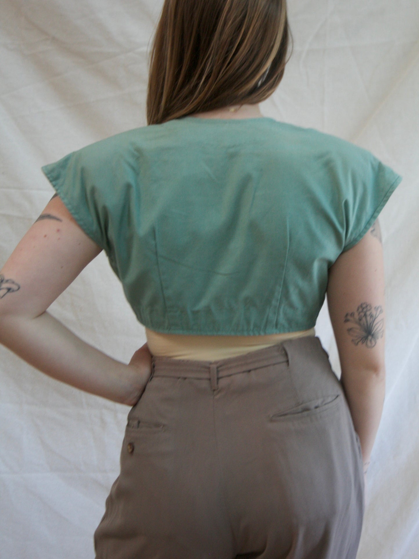 1940s Sage Green Strong Shoulder Tie Front Cop Top