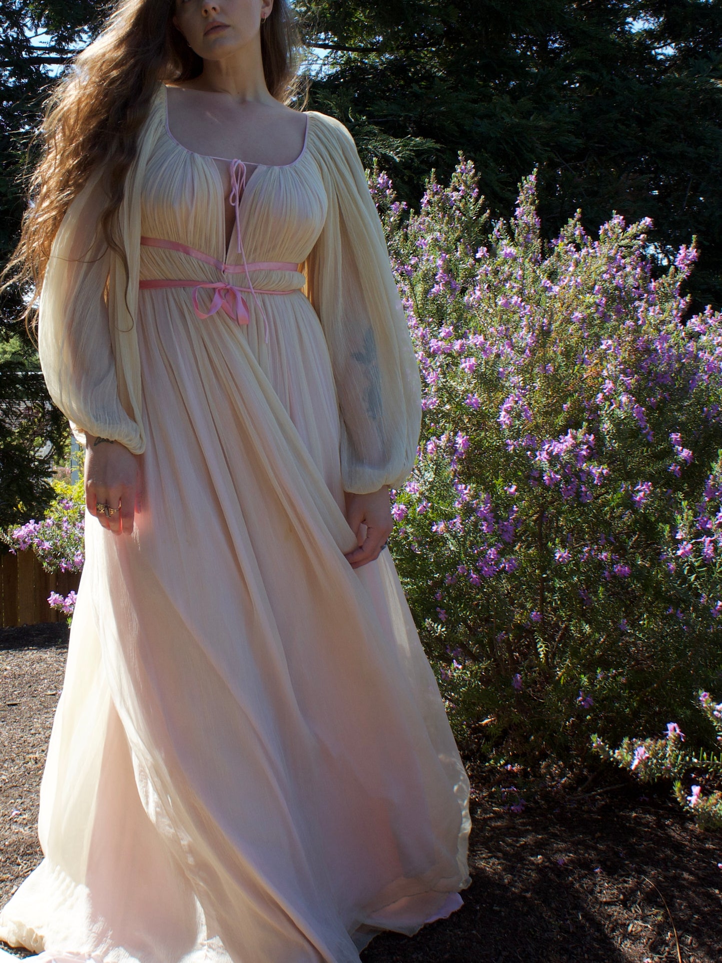 1820s/1920s Style Crinkle Gauze Empire Waist Trained Gown