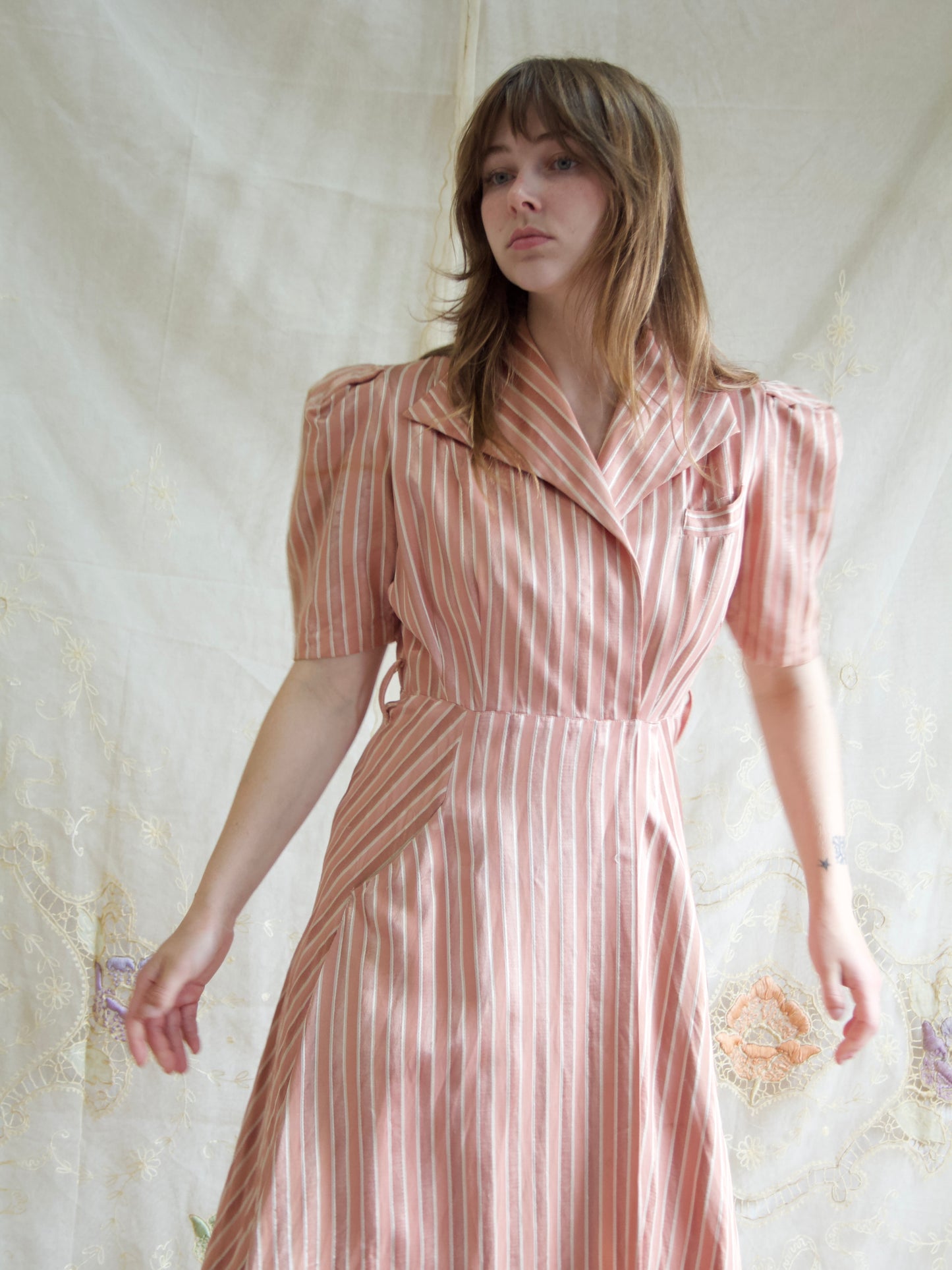 1940s Striped Puff Sleeve Rayon Wrap Dressing Gown