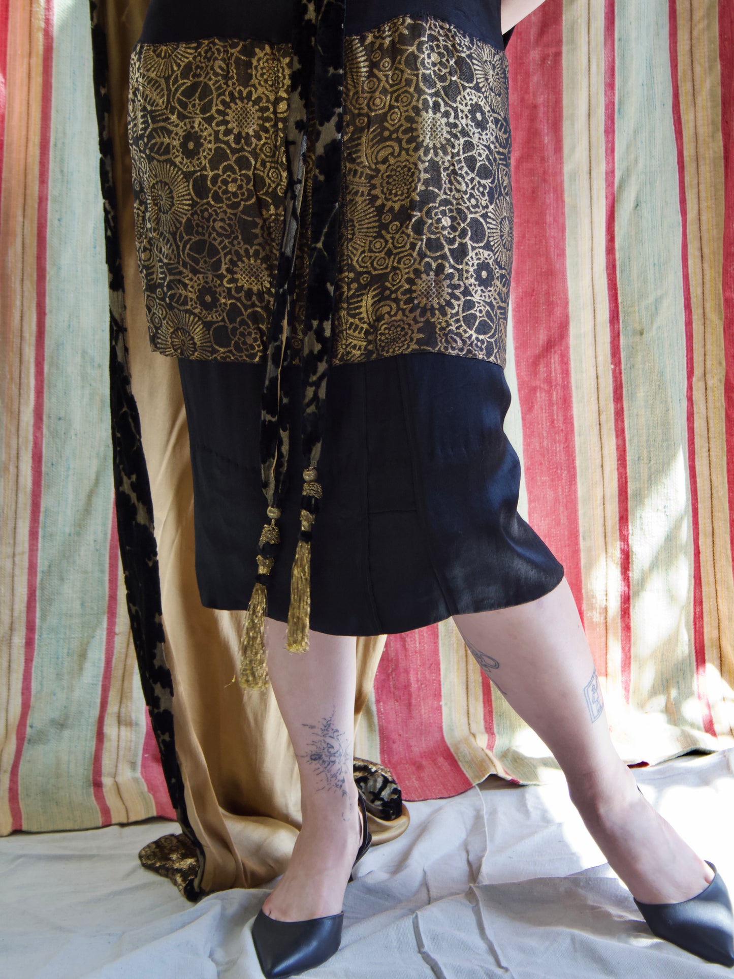 Antique Late 1910s Devore Velvet Gold Lamé Tassel Trained Cape