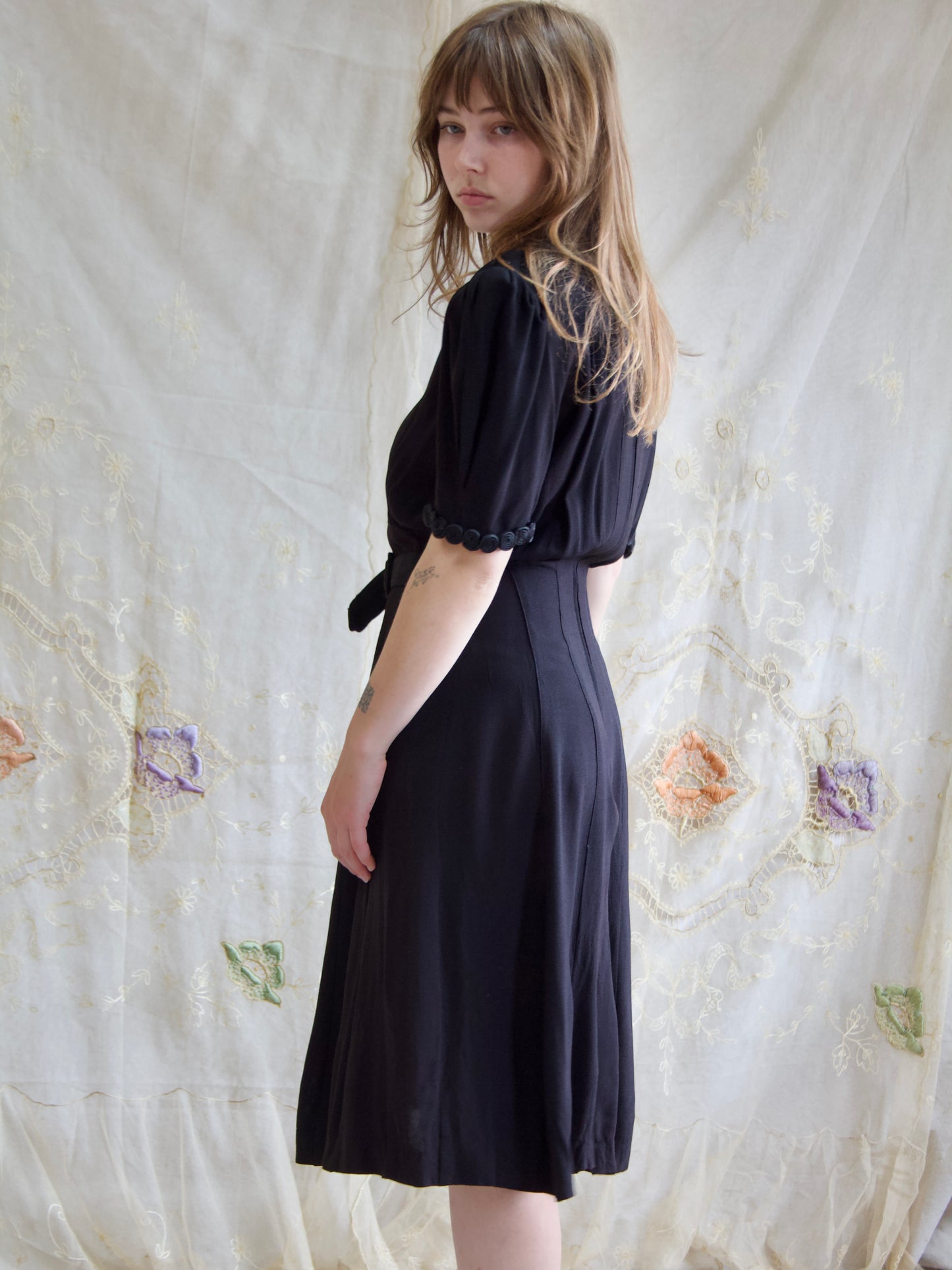 Inky Black 1940s Rayon Crepe 2 Piece Zip front Puff Sleeve Dress