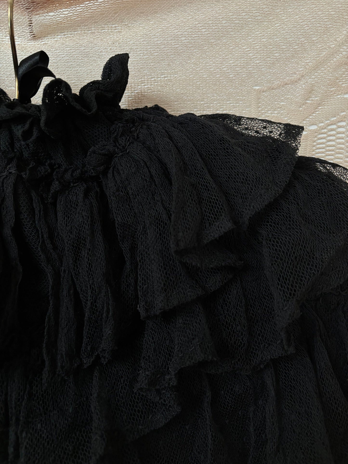 Antique Edwardian Tiered Ruffle Lace Tie Neck Mourning Cape