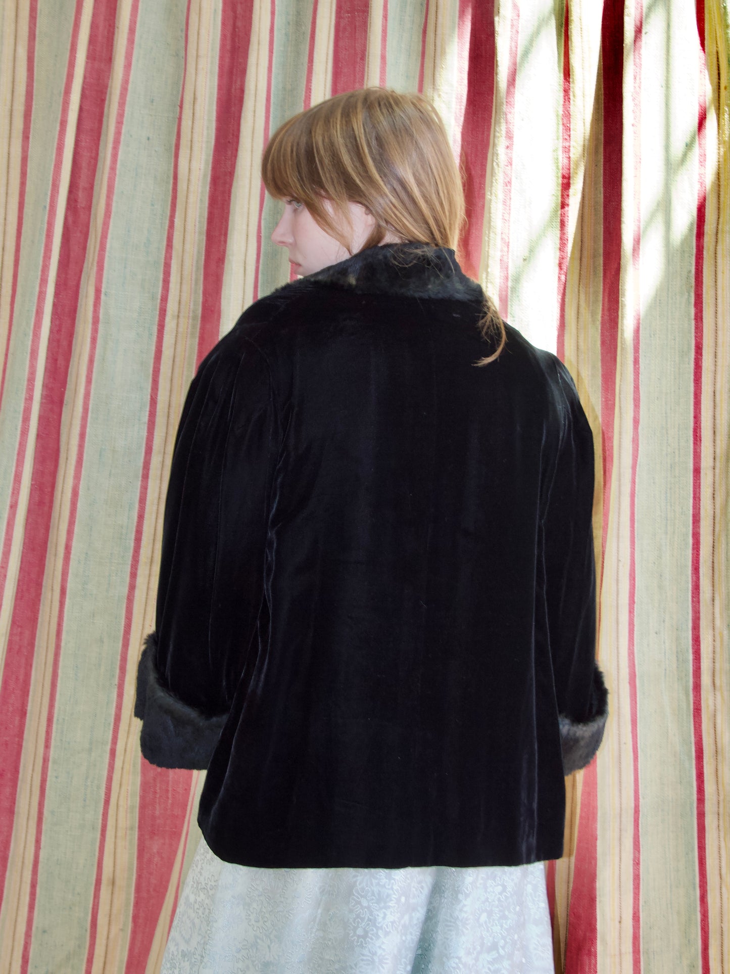 Antique 1920s Jet Black Silk Velvet & Fut Trim Coat