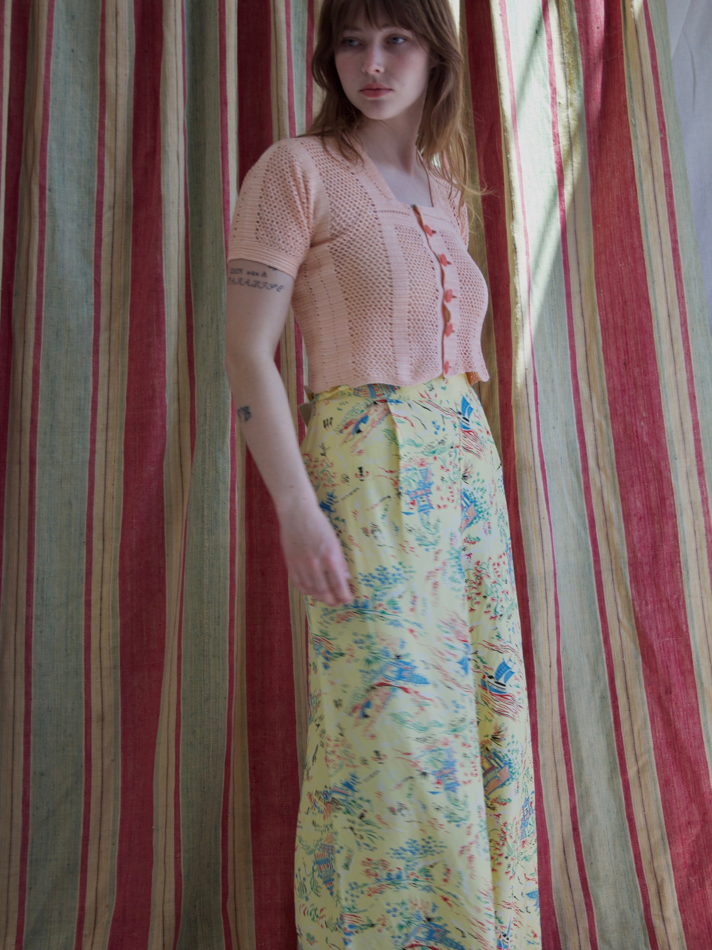 1940s Salmon Knit Button Front Cardigan