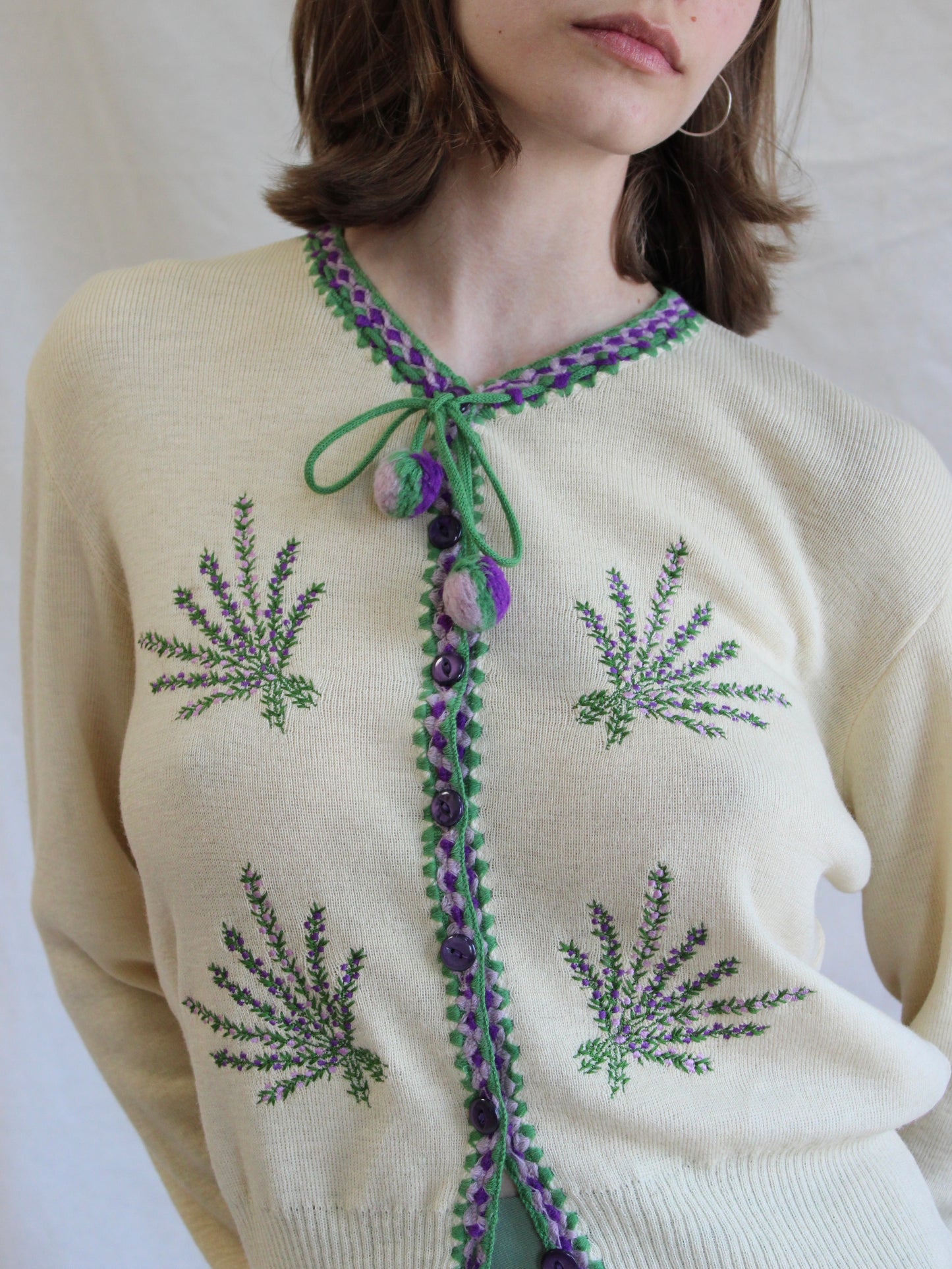 1940s ‘Burnawn Made in Scotland’ Lavender Embroidered Wool Tie Neck Cardigan