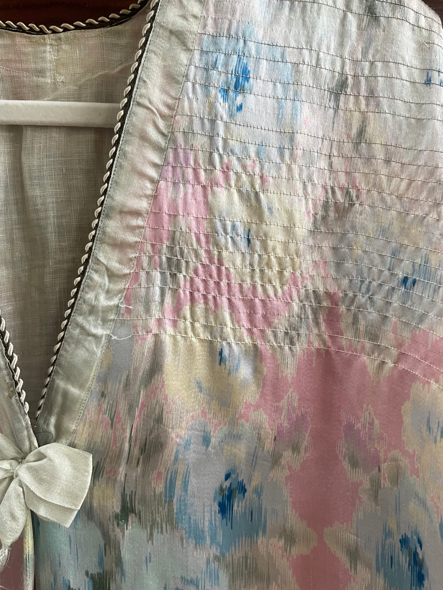 Edwardian Pastel Floral Silk Dressing Gown/ Robe