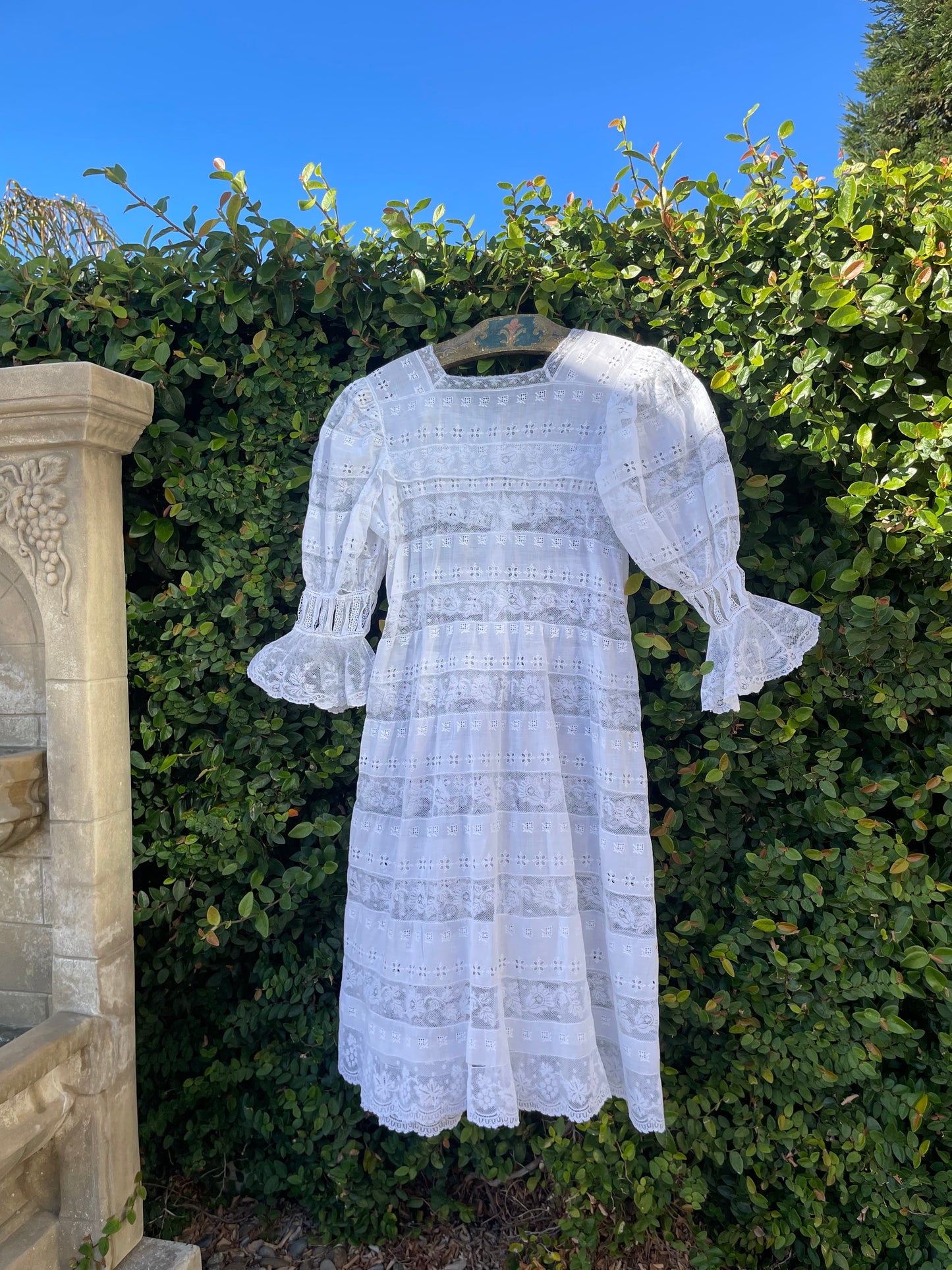 Rare 1890s-1900s Insertion Lace Ruffled Mutton Sleeve Boudoir Jacket