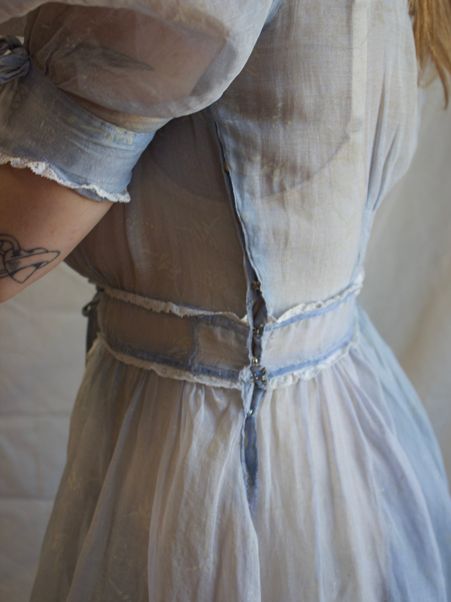 1940s Novelty Print Organza Puff Sleeve Ice Blue Dress