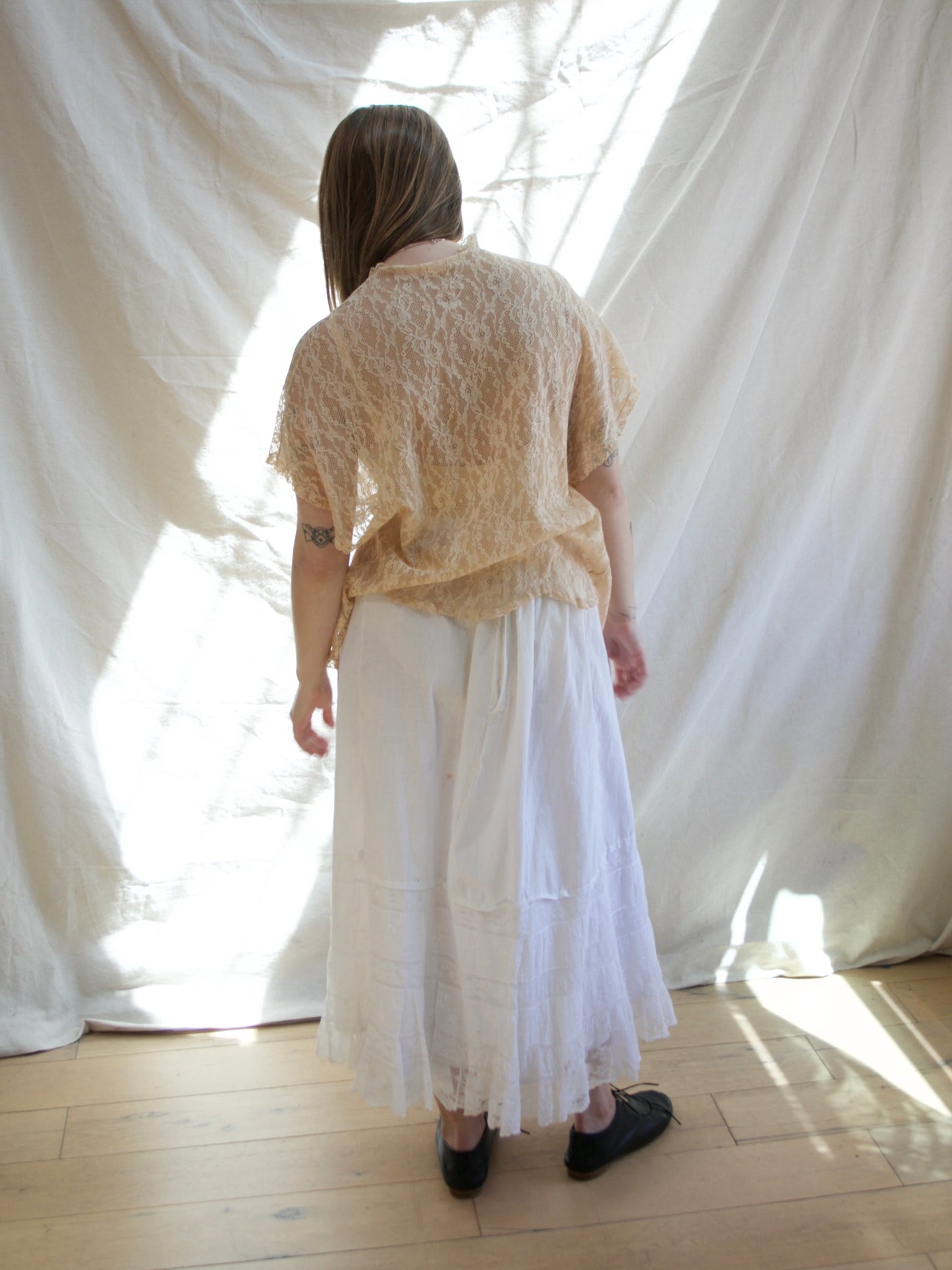 1930s Ecru Lace Ribbon Tie Bust Boudoir Jacket