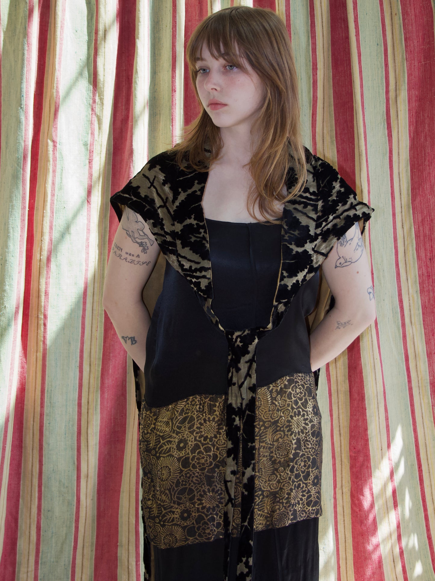 Antique Late 1910s Devore Velvet Gold Lamé Tassel Trained Cape