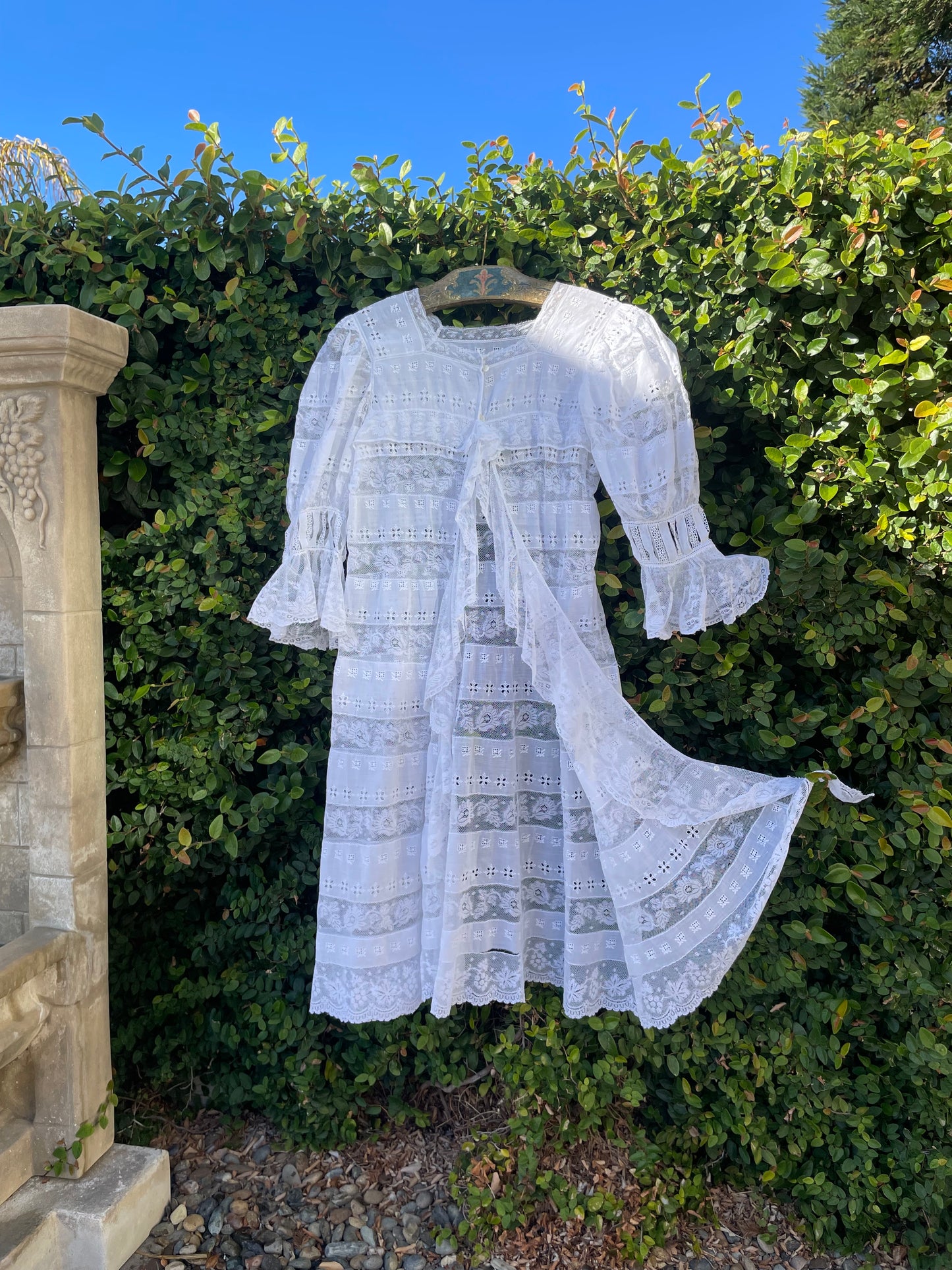 Rare 1890s-1900s Insertion Lace Ruffled Mutton Sleeve Boudoir Jacket