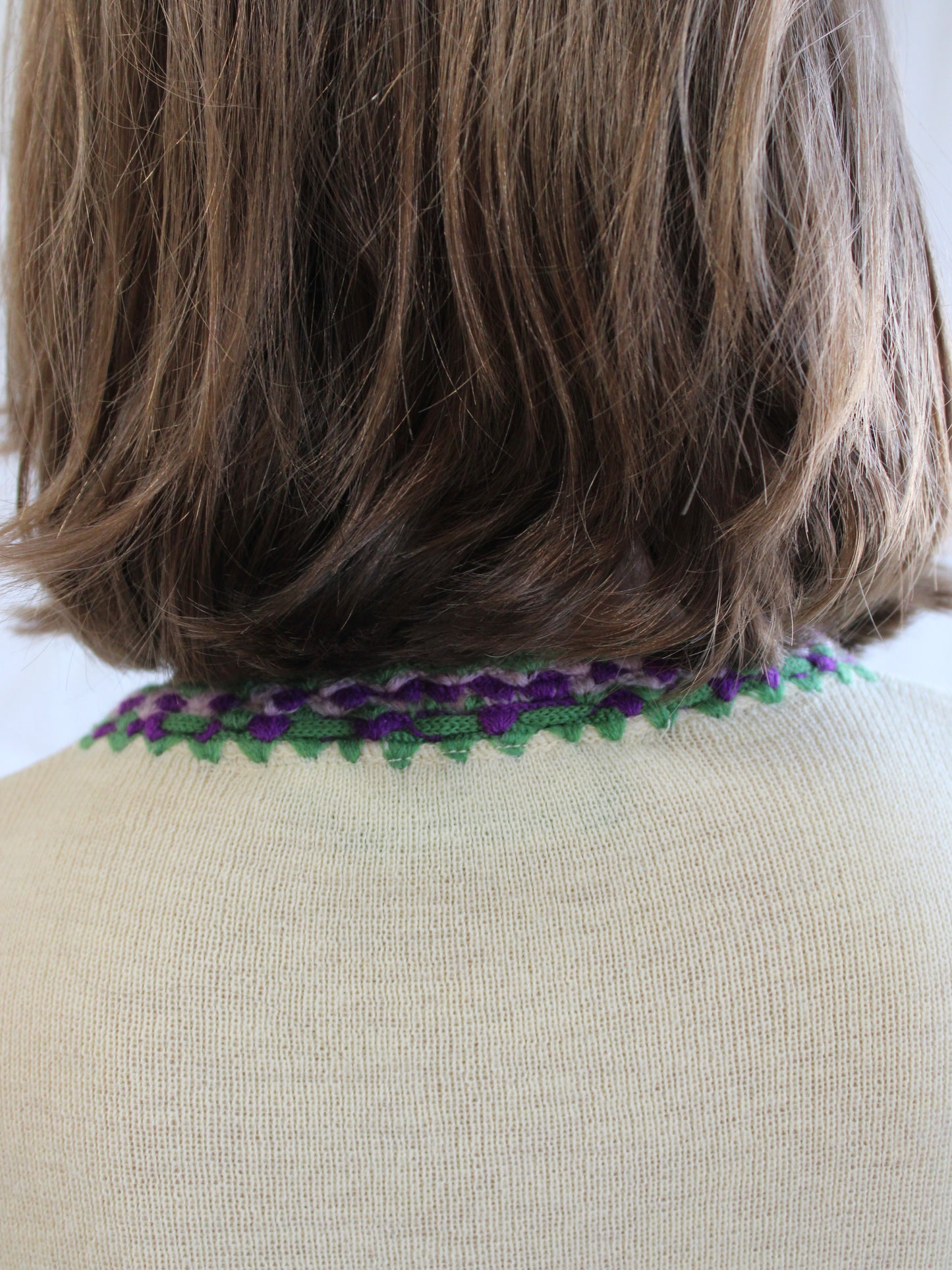 1940s ‘Burnawn Made in Scotland’ Lavender Embroidered Wool Tie Neck Cardigan