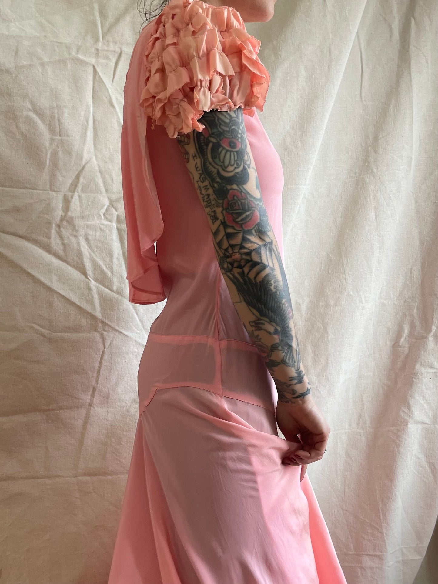 1920s/1930s Shocking Pink Ruffled Puff Sleeve Dress