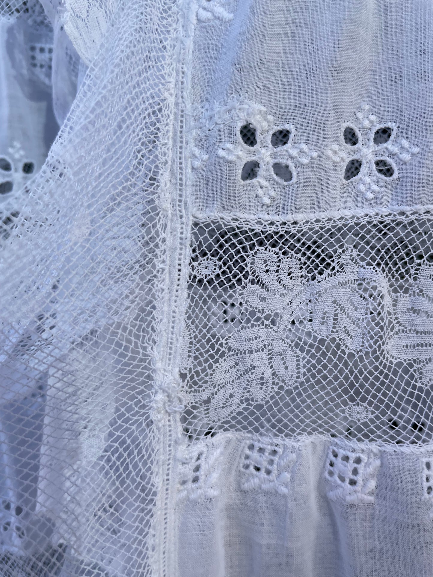 Rare 1890s-1900s Insertion Lace Ruffled Mutton Sleeve Boudoir Jacket