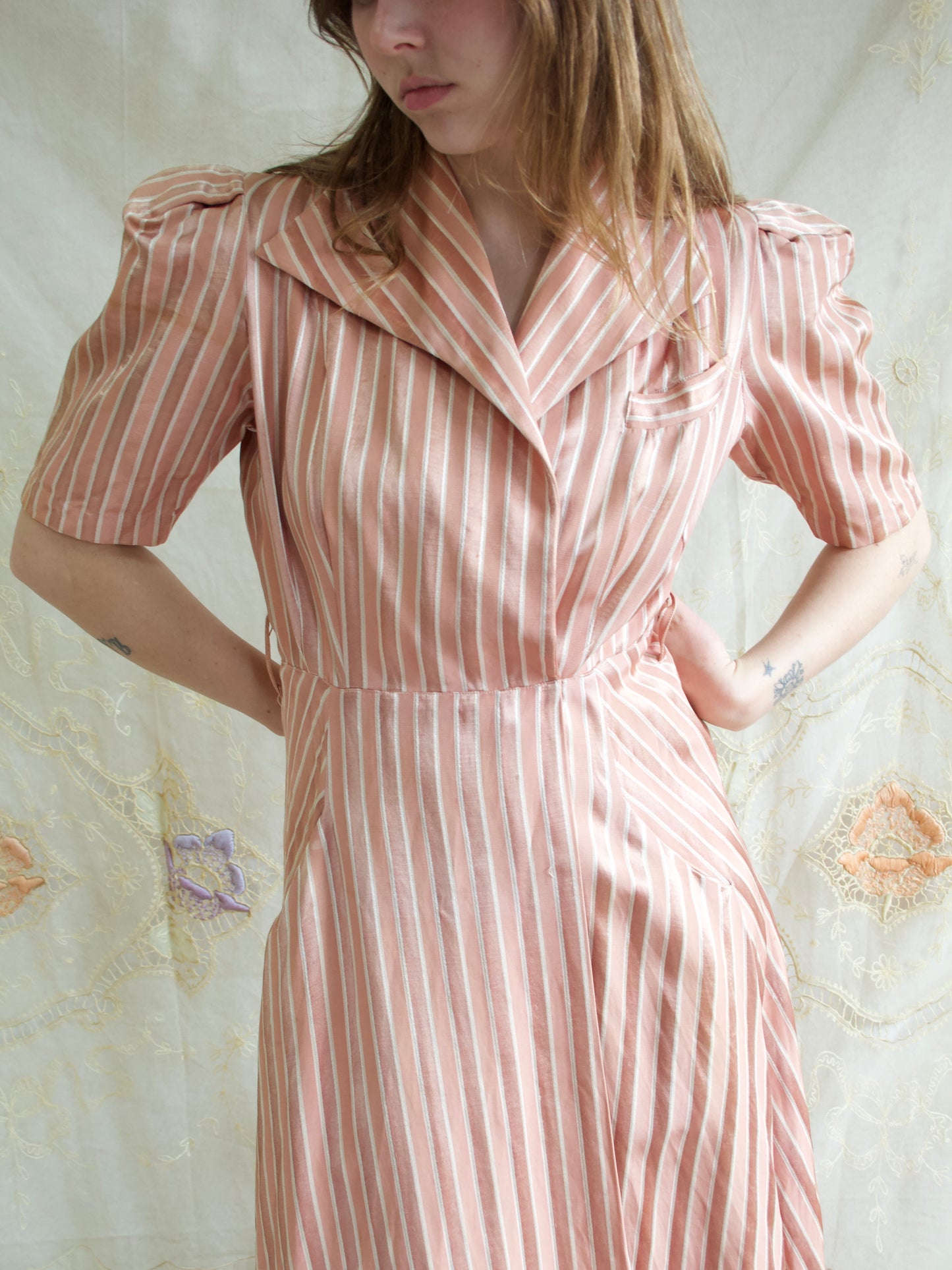 1940s Striped Puff Sleeve Rayon Wrap Dressing Gown