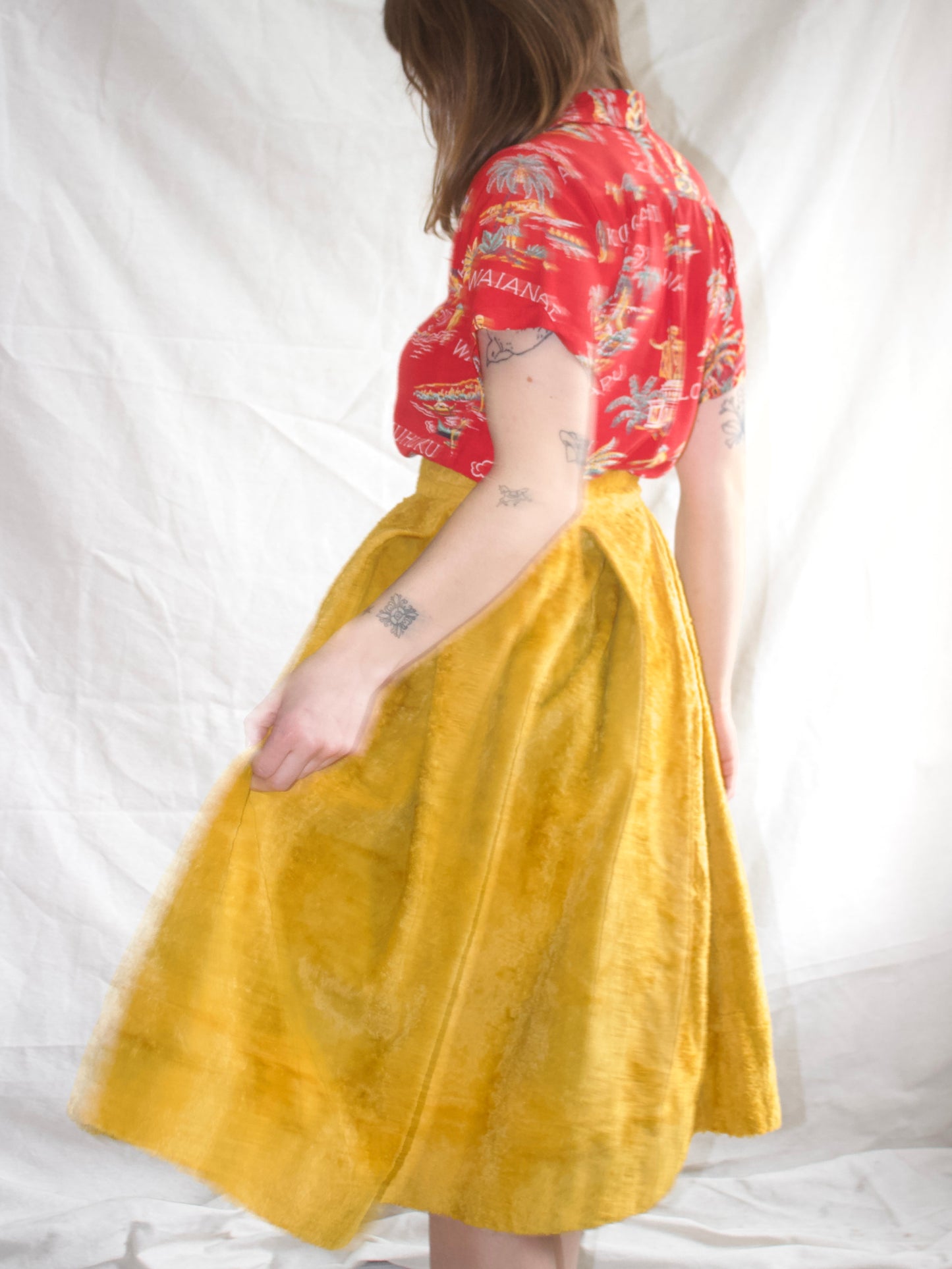 * Flash Sale * 1940s Plush Faux fur Marigold Side Zip Skirt