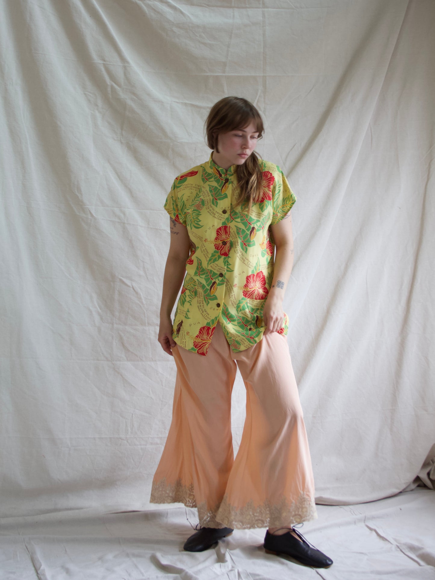 1940s Hawaiian Hibiscus Printed Cold Rayon Mandarin Collar Tunic
