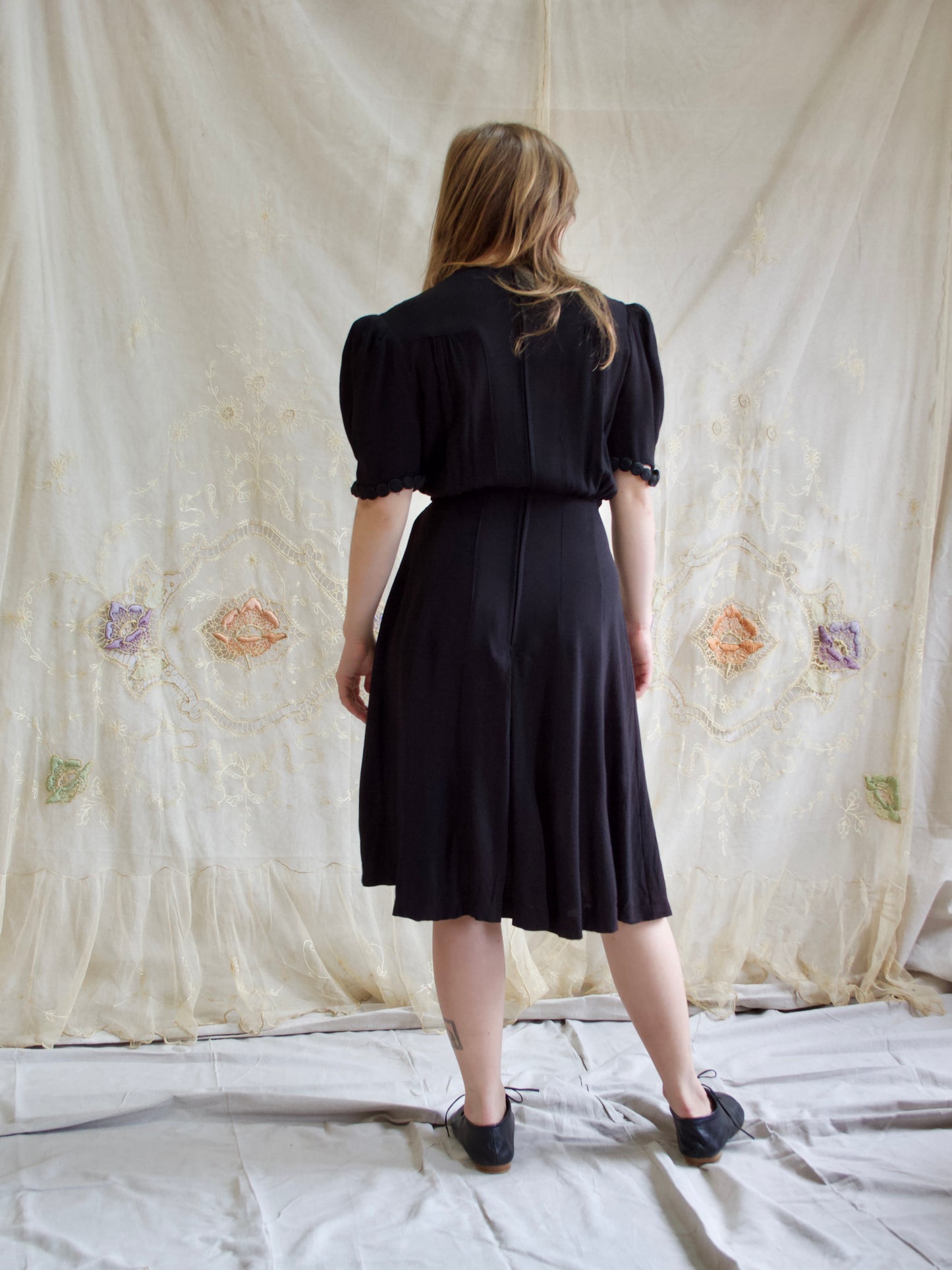 Inky Black 1940s Rayon Crepe 2 Piece Zip front Puff Sleeve Dress