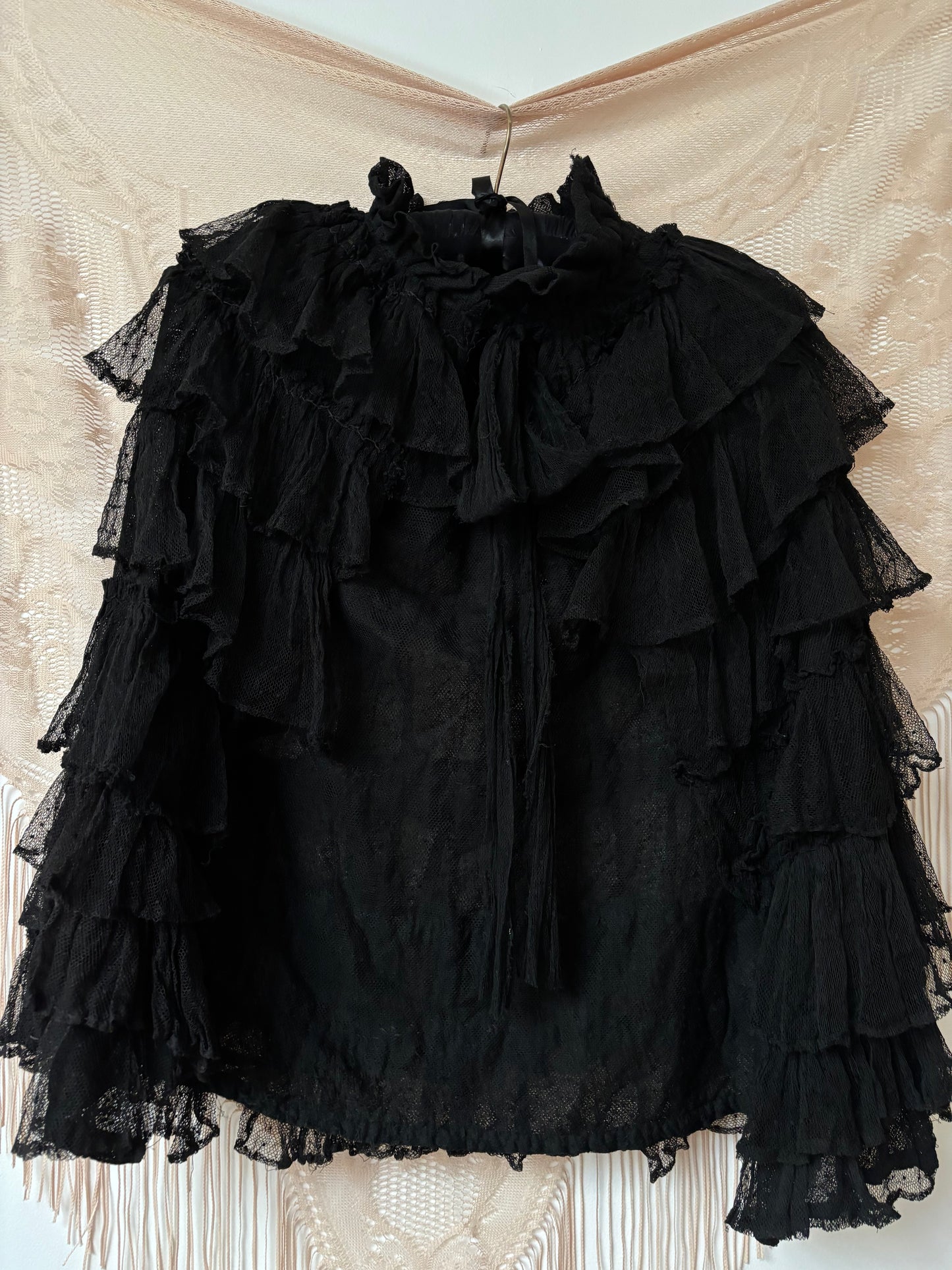Antique Edwardian Tiered Ruffle Lace Tie Neck Mourning Cape