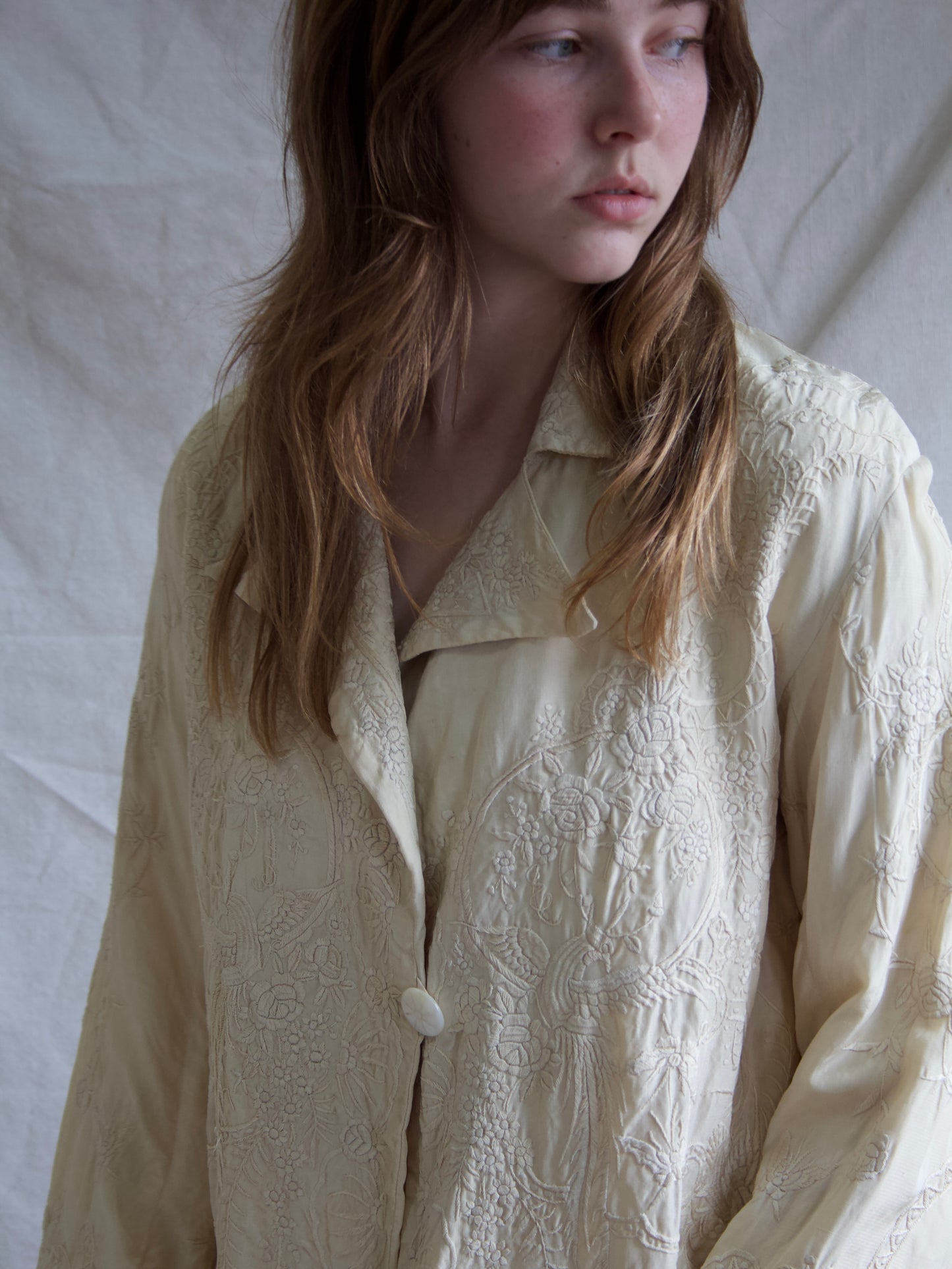 Antique 1920s Cream Silk Embroidered Chinese Jacket
