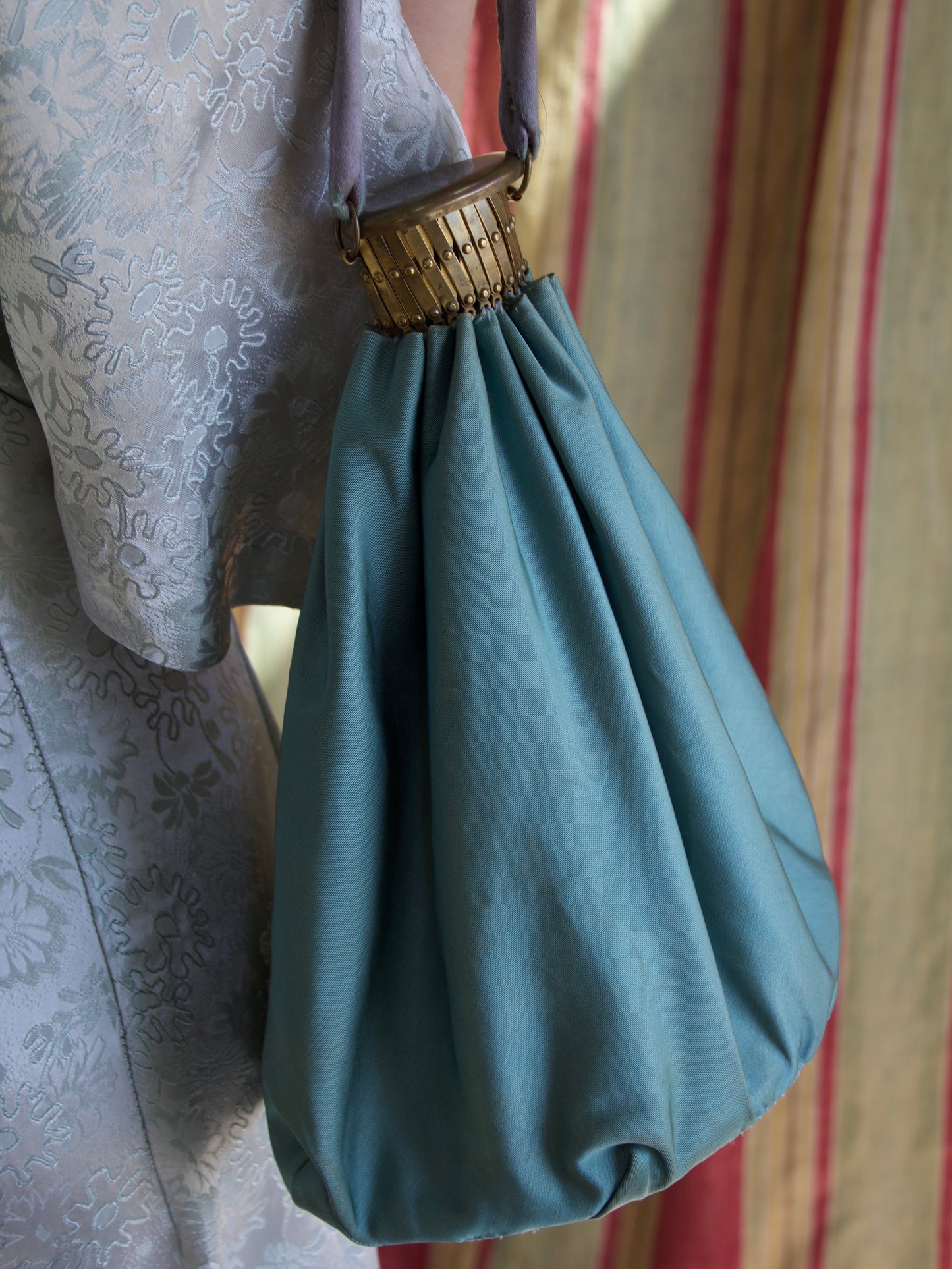 Antique 1920s Pale Pastel Aqua Silk Accordion Closure Bag
