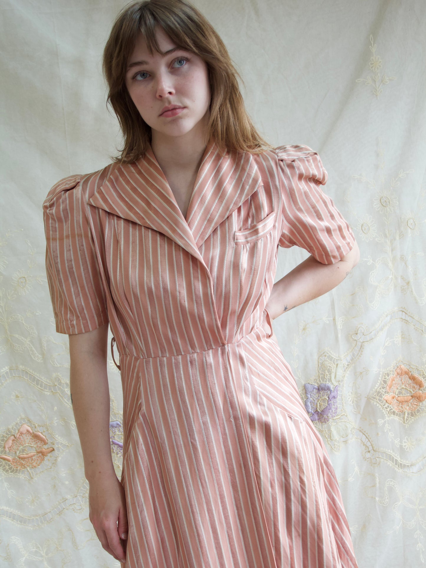 1940s Striped Puff Sleeve Rayon Wrap Dressing Gown