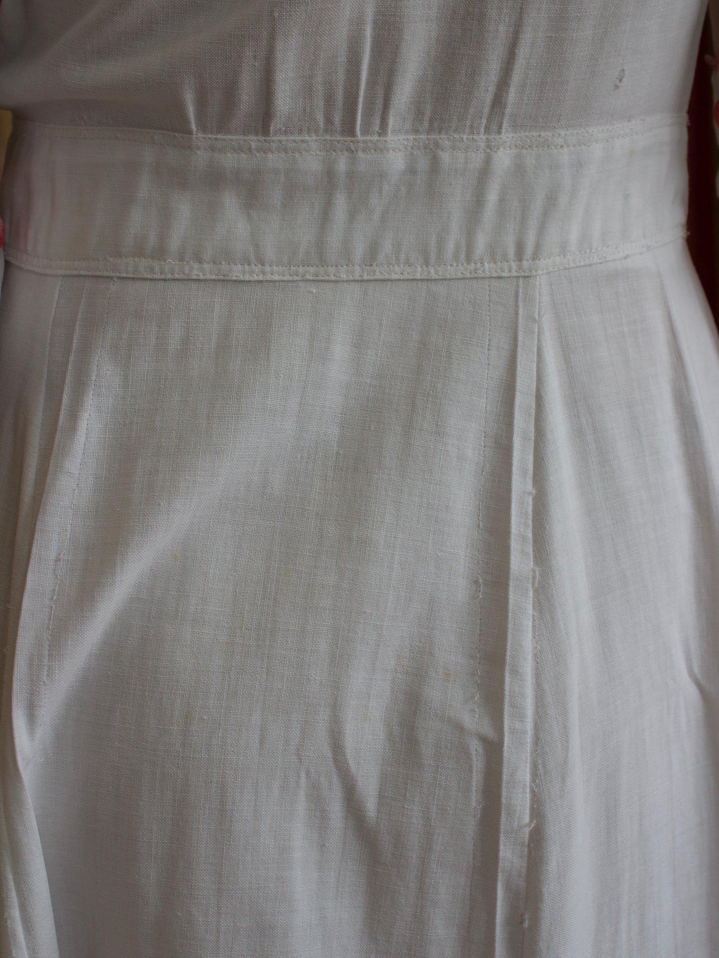 Edwardian Scalloped Hem Ivory Linen Sportswear Summer Dress