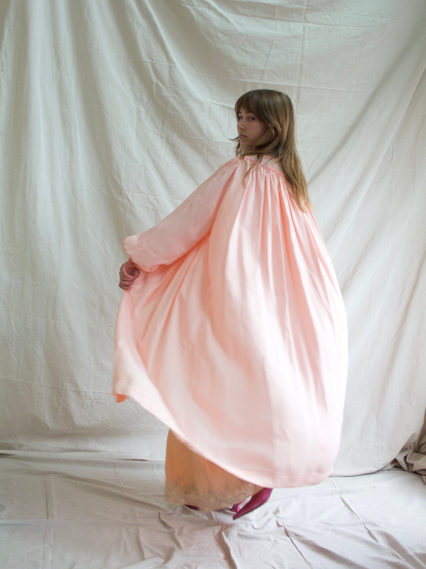 1940s Open front Smocked Balloon Sleeve Silk Crepe Smock Dress