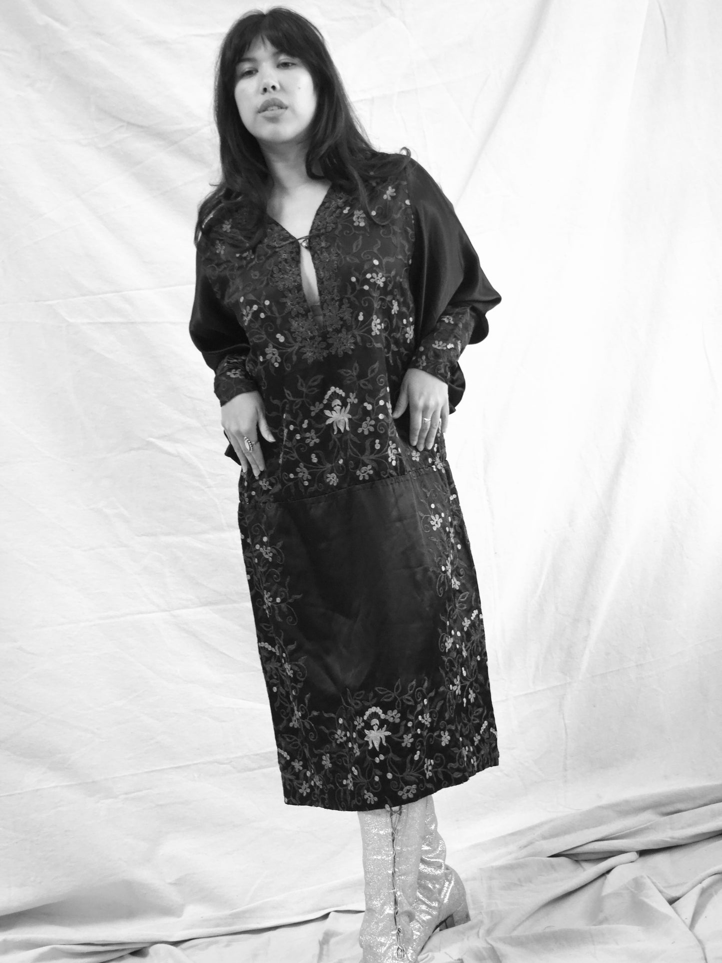 Antique 1920s Embroidered Lamé Batwing Sleeve Drop-waist Silk Dress