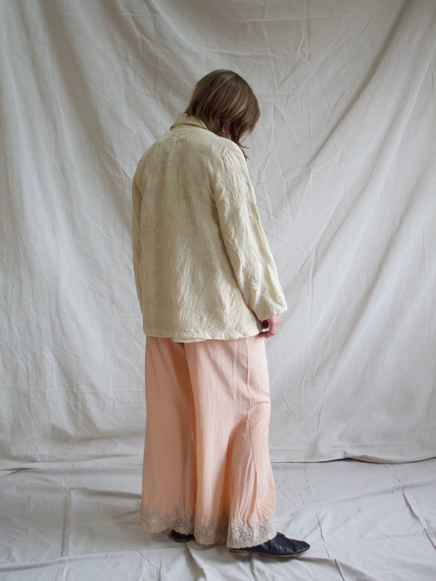 Antique 1920s Cream Silk Embroidered Chinese Jacket
