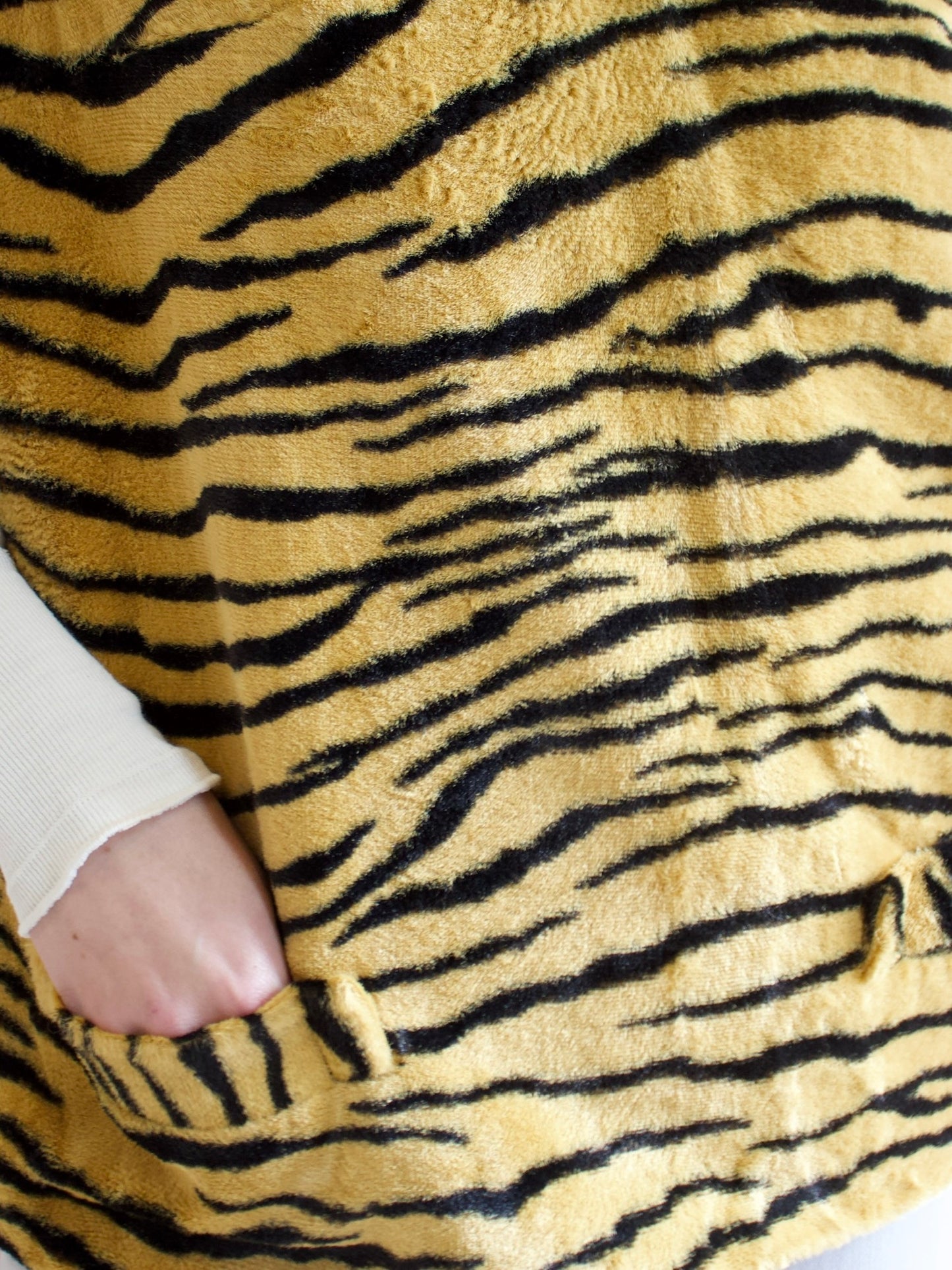1950s Deadstock Tiger Print Faux Fur Vest