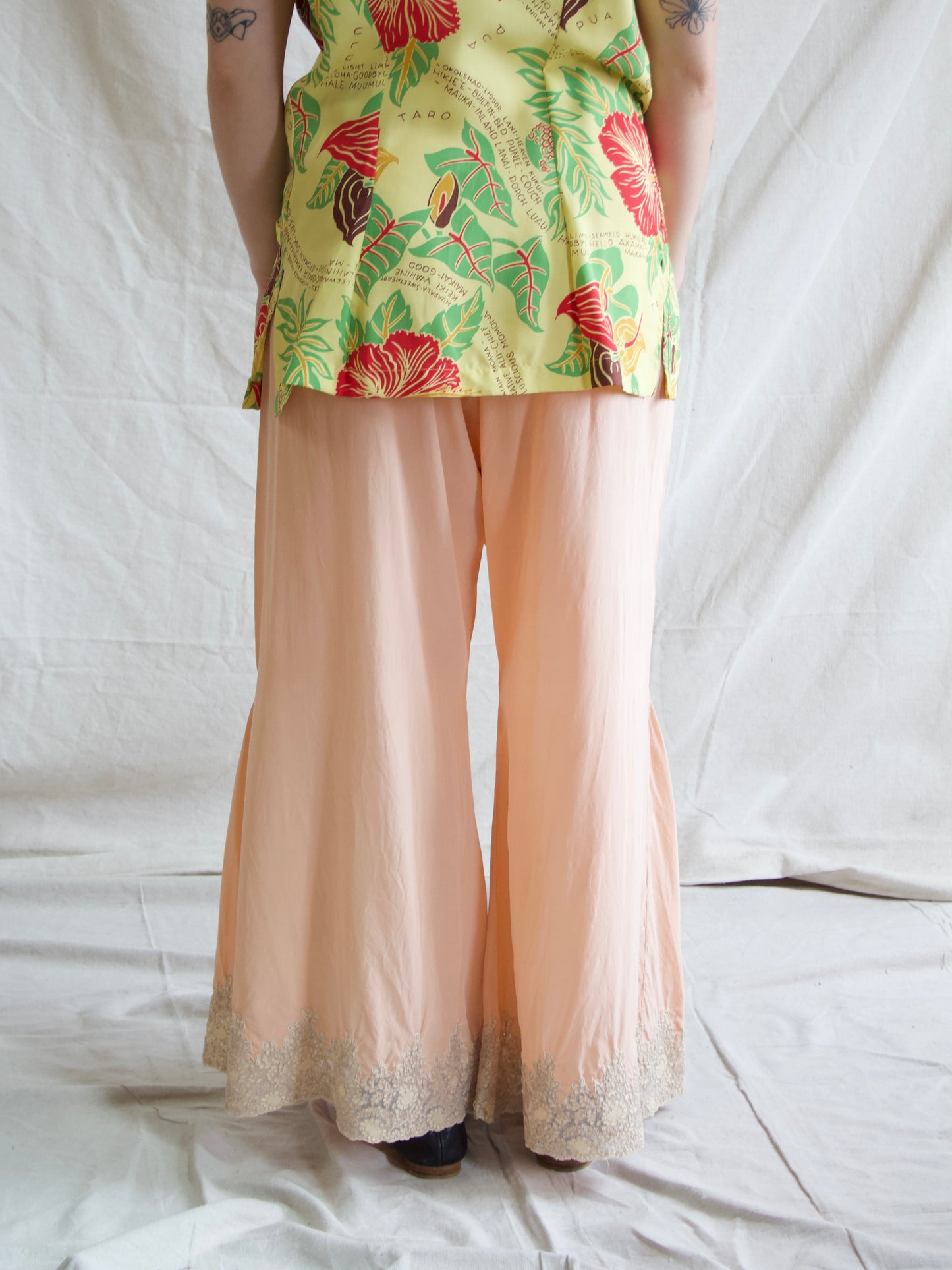 Rare 1930s Fall Front Soft Pink Silk Lace Trim Palazzo Boudoir Pants
