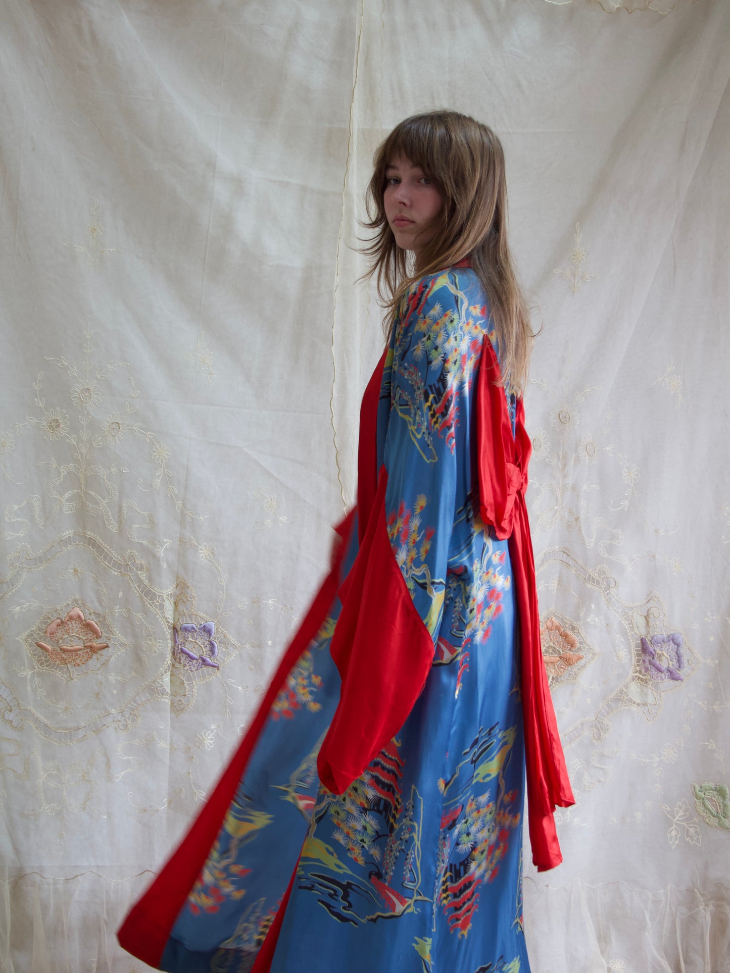 1930s Japanese Floor length Kimono Sleeve Bow-back Dressing Gown