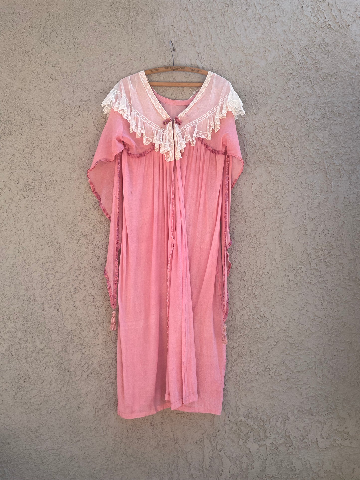 Rare 1910s Crinkle Crepe Shocking Pink Angel Sleeve Lace Tim Dressing Gown