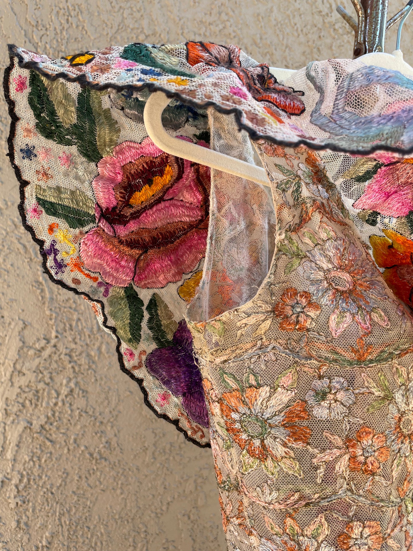 RARE Custom 1930s Chiapas Hand Embroidered Off The Shoulder Mexican Dress Ensemble