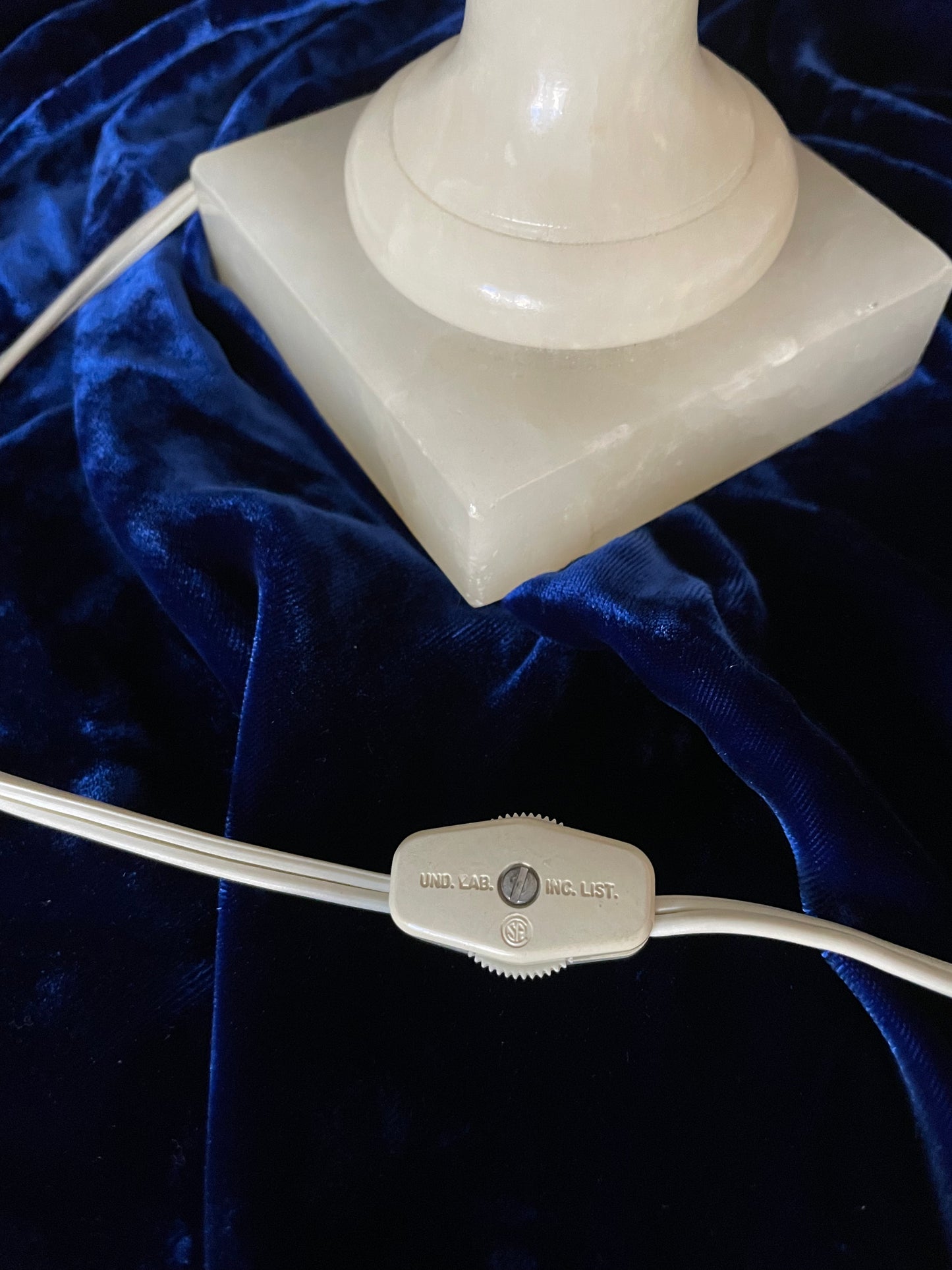 Art Deco 1930s Carved Alabaster Tulip Table Lamp