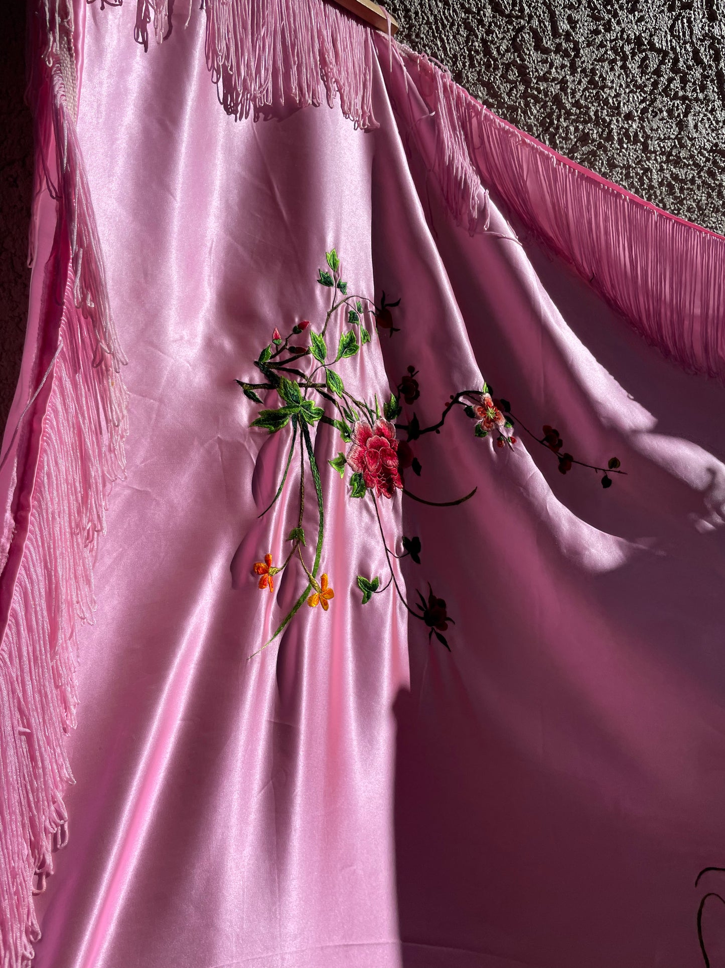 1940s Pepto Pink Chinese Loop Fringe Piano Shawl