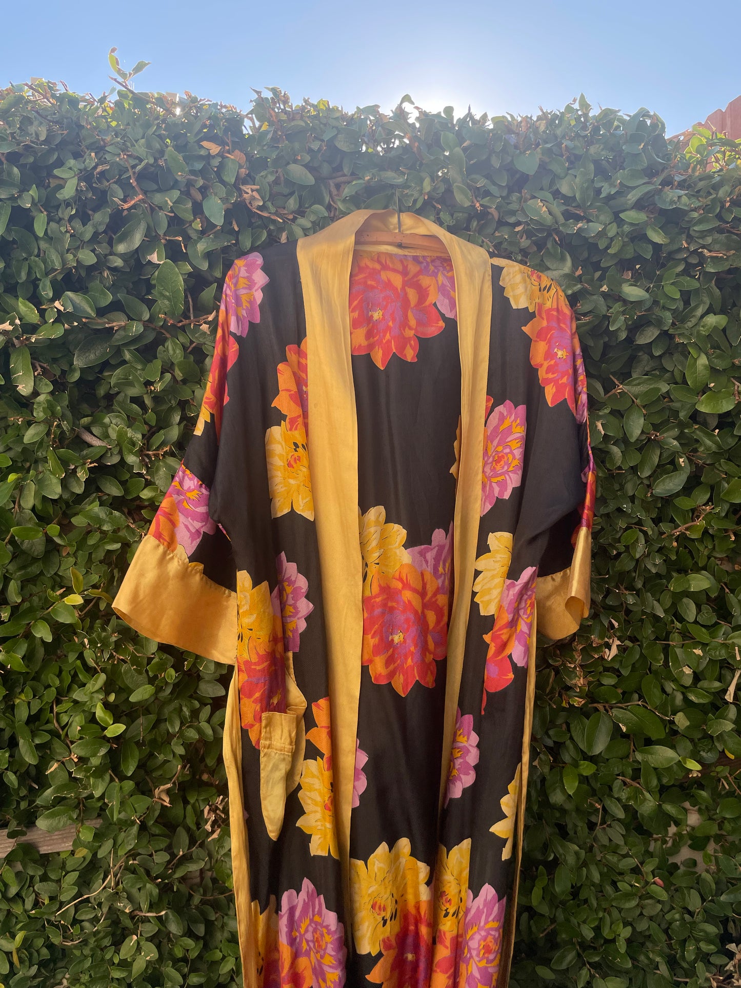 1930s Vibrant Floral Rayon Tie Waist Dressing Gown Robe