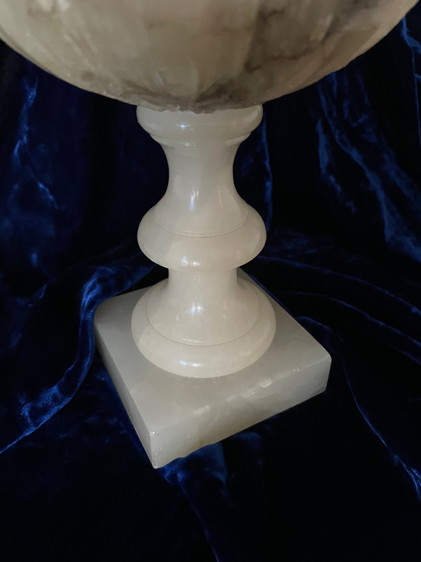 Art Deco 1930s Carved Alabaster Tulip Table Lamp