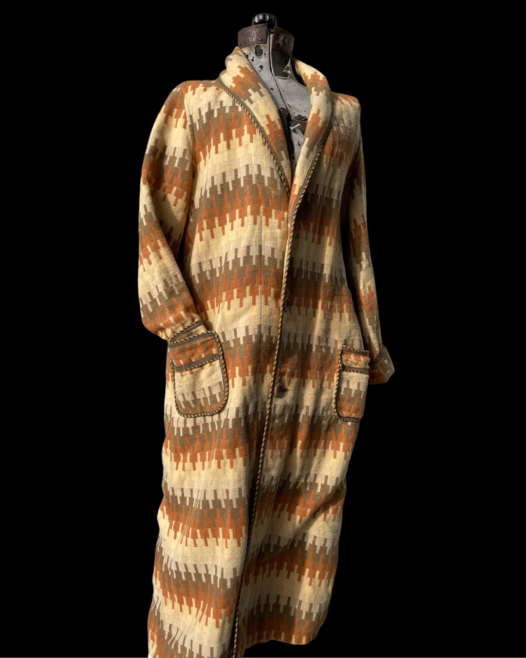 1930s/40s Neutral Blanket Robe