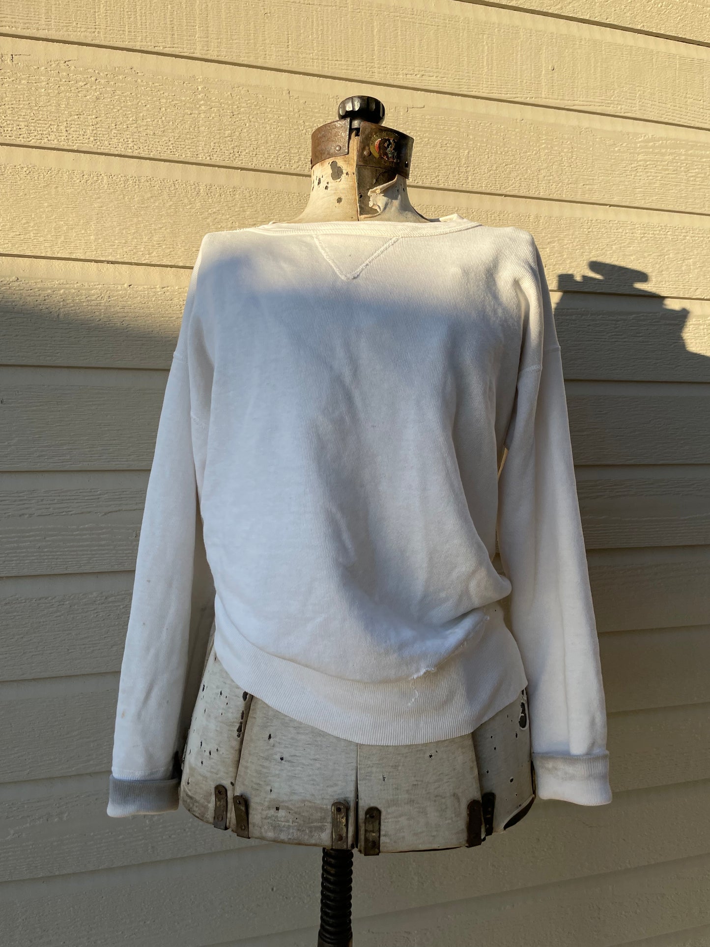 1950s V Stitch Sweatshirt