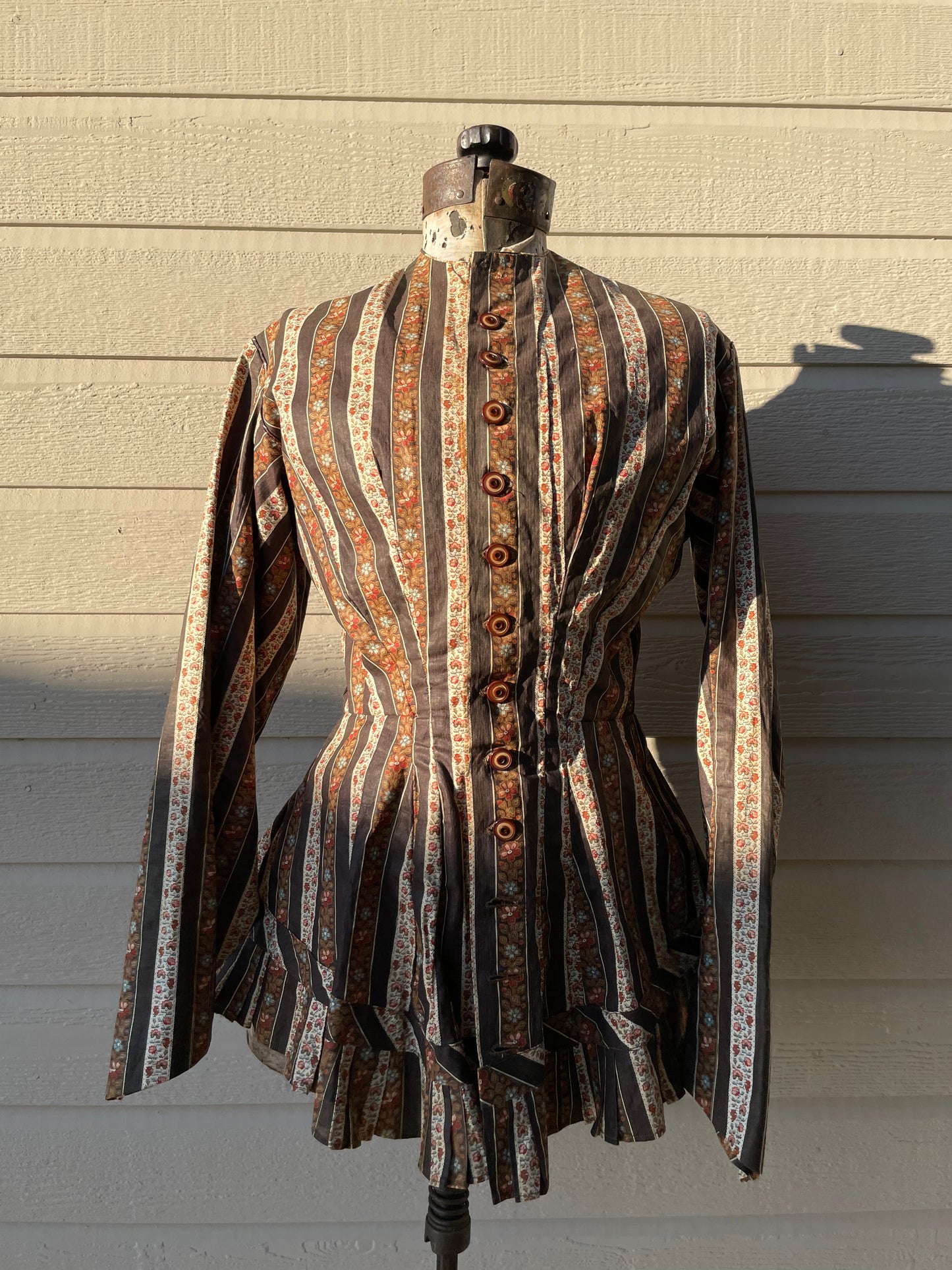 1870s Madder Brown Polished Cotton Bodice