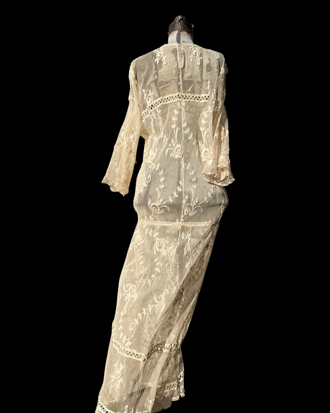 Late Edwardian Ecru Tambour Lace Gown