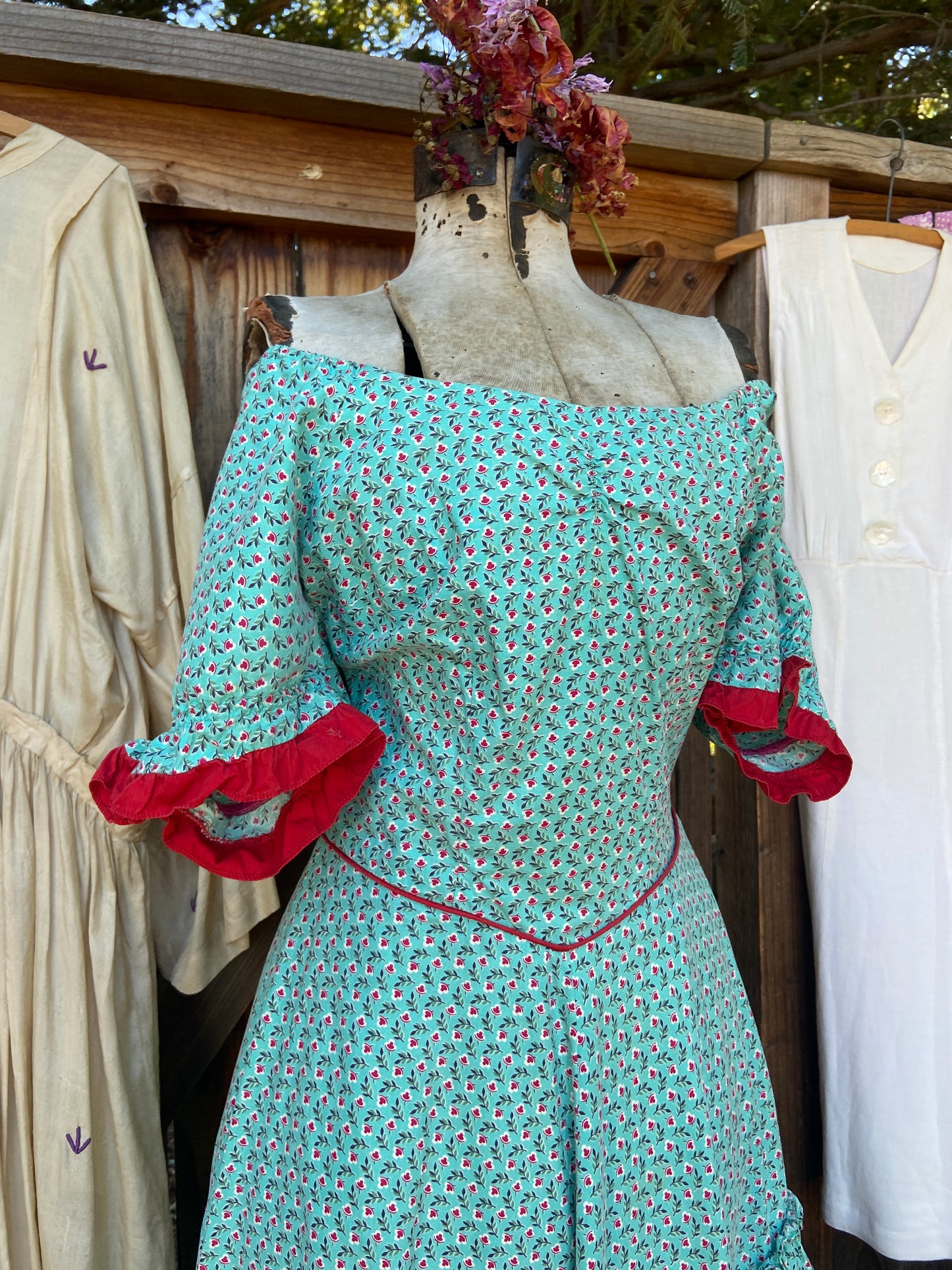 1940s Feedsack Tiered Western Priaire Dress