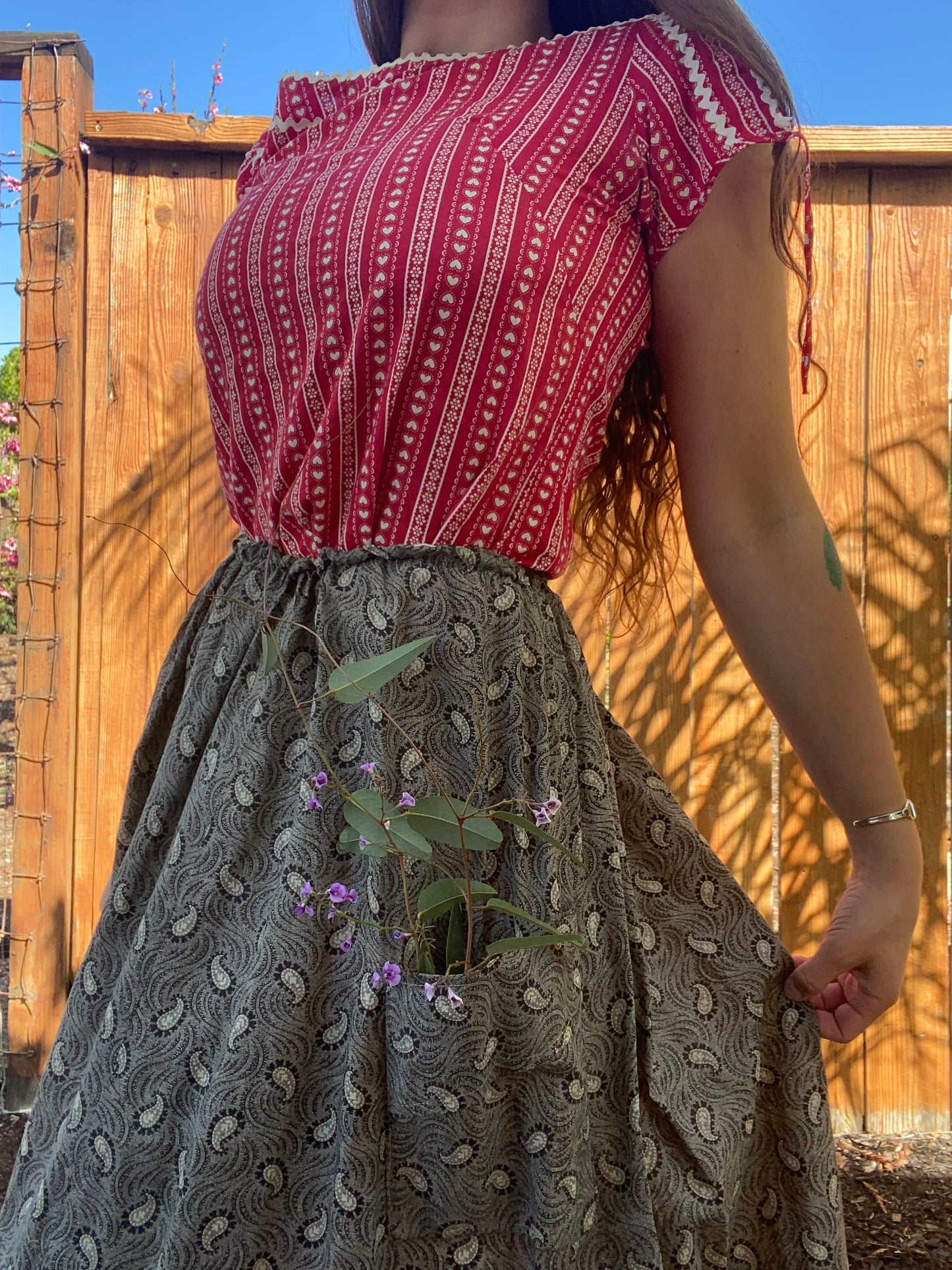 Antique 19th C Paisley Calico Skirt wth Hip Pocket