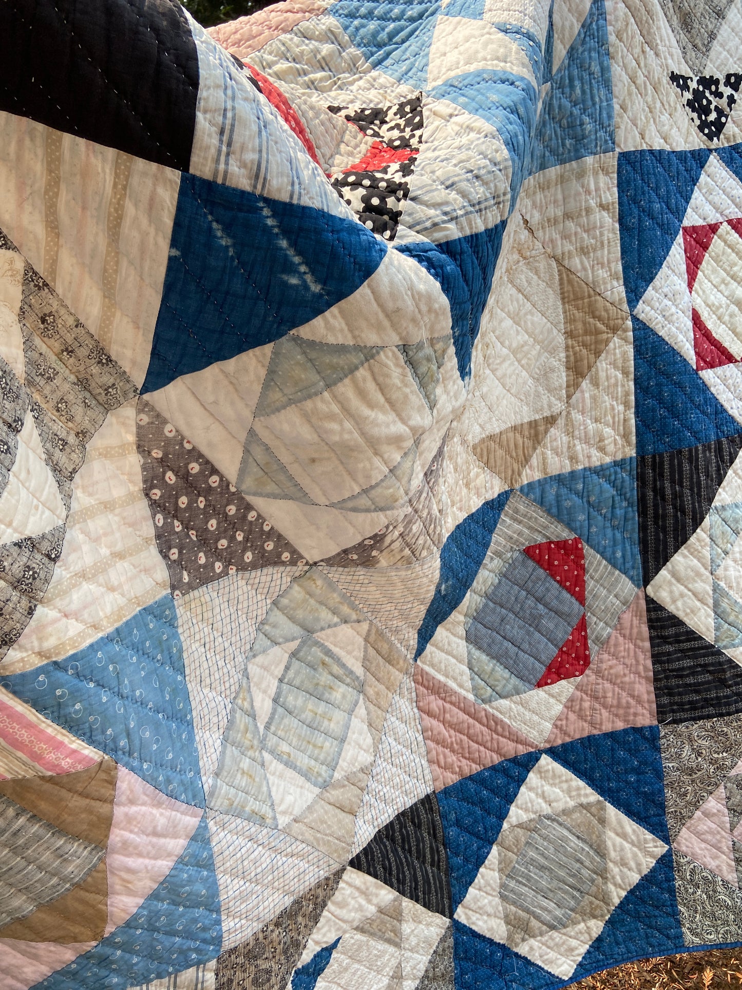 Antique 'Snail Trail' Pieced Calico Quilt