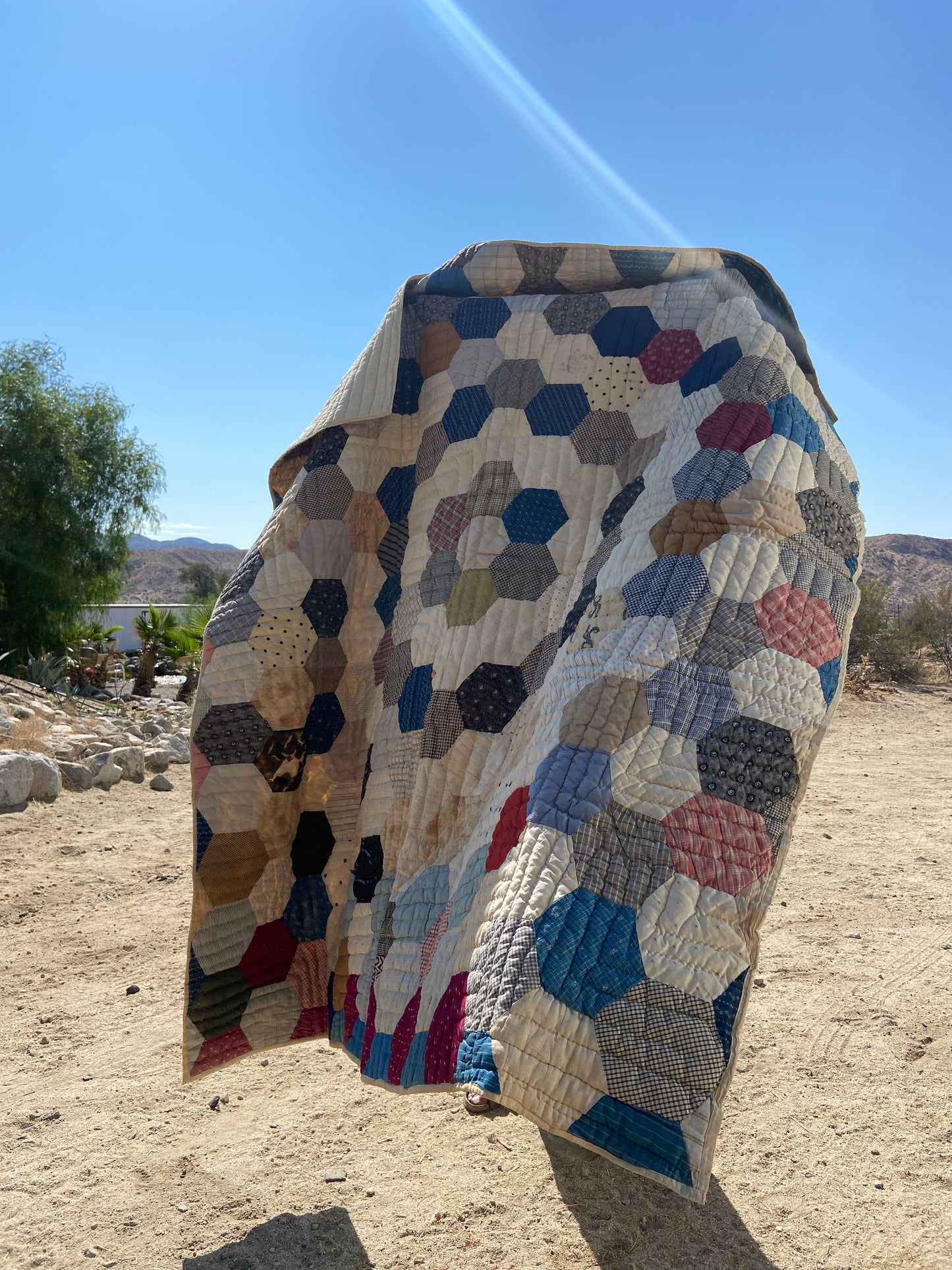 1900-30s Octagon Flower Calico Quilt/Bedspread