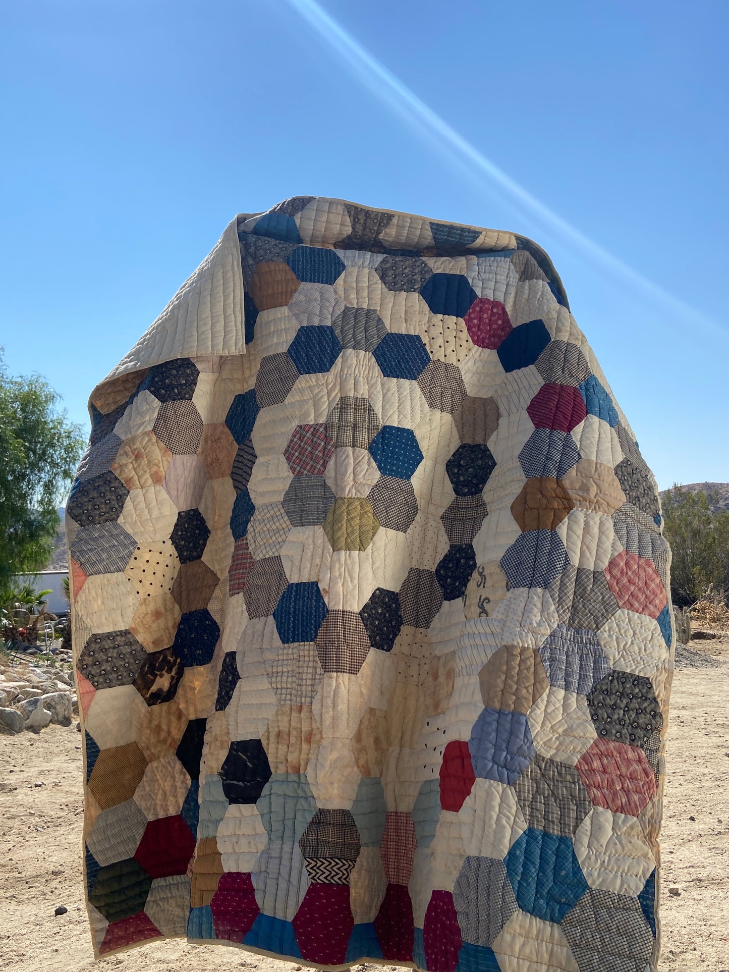 1900-30s Octagon Flower Calico Quilt/Bedspread